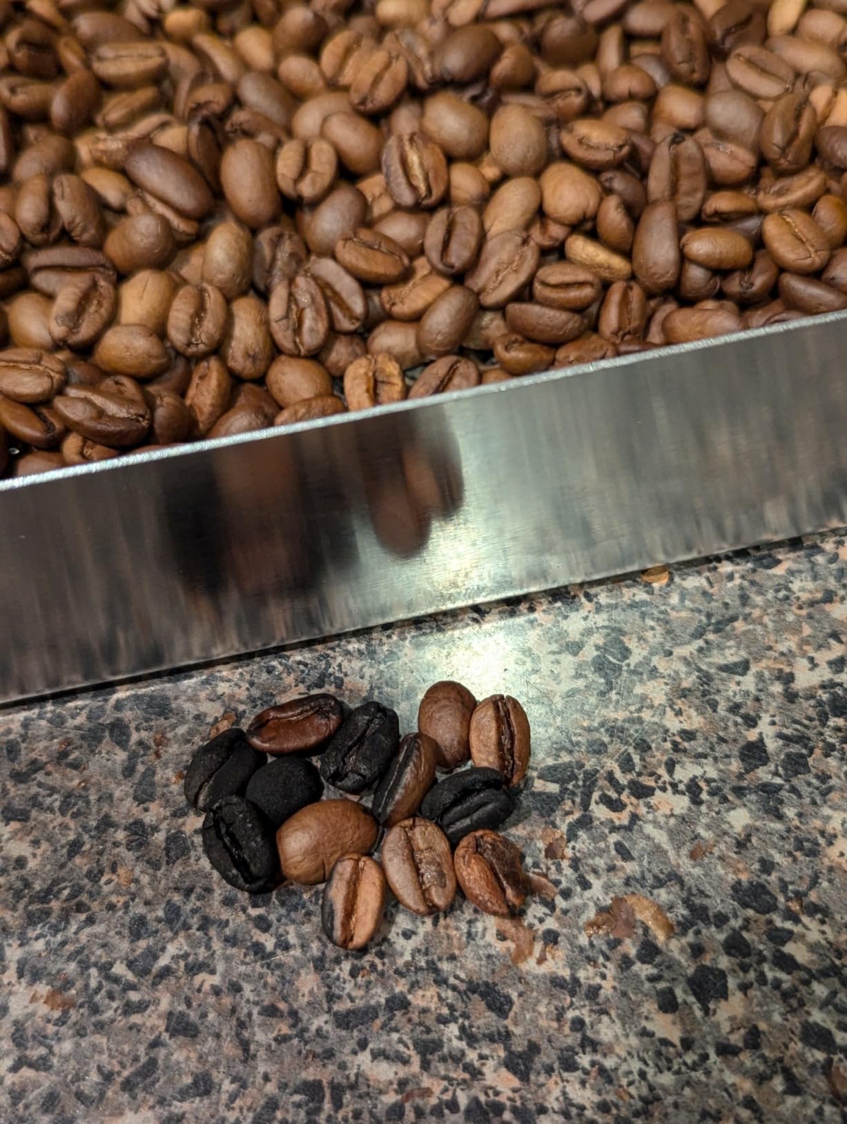 500g Automatic Coffee Roaster Machine for Home Use Wth Smoke Filter(Suitable for Light Roasting), The Smoke Pipes (Suitable for Medium and Dark Roasting) and Chaff Collector customer photo 2
