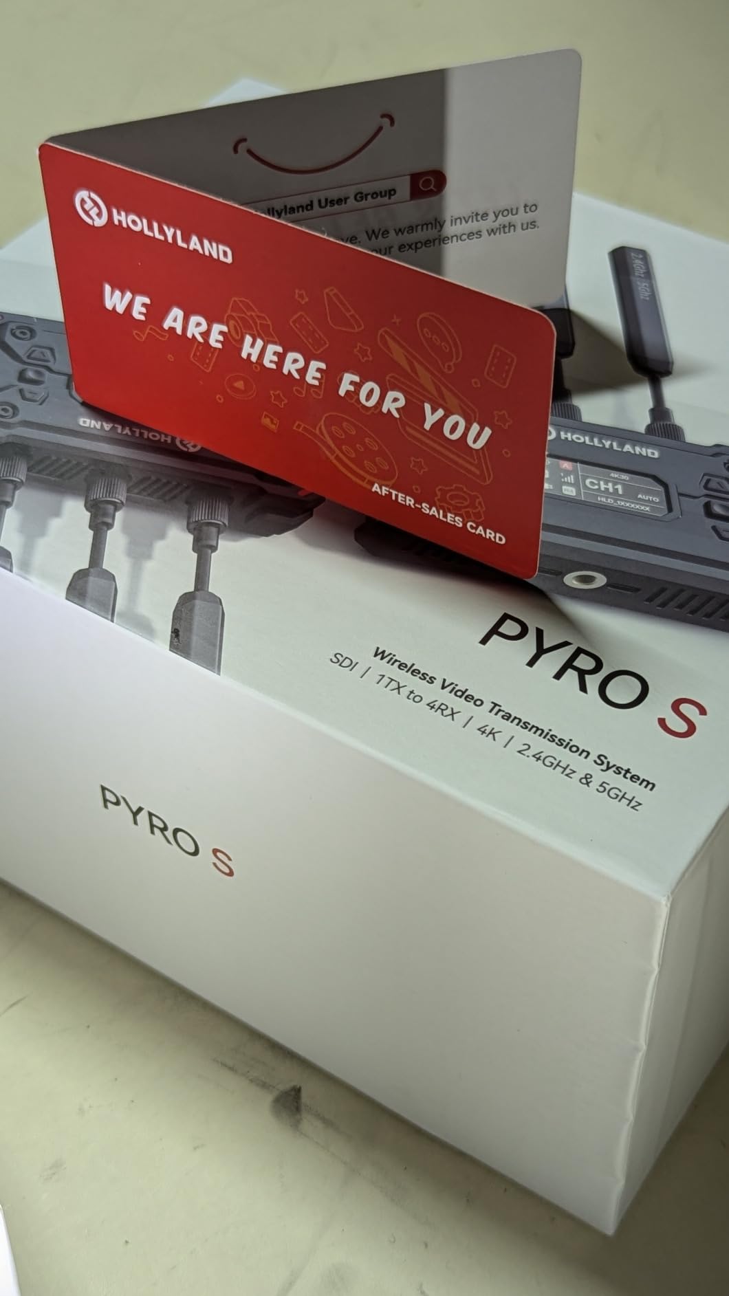 Hollyland Pyro S Wireless Video Transmitter and Receiver HDMI SDI 4K30/1080p60 1300ft Los Range 50ms Latency Up to 4 Receiver, Auto Dual-Band Hopping (ADH), Smart Channel Scan, Live Stream (1TX+1RX) customer photo 1