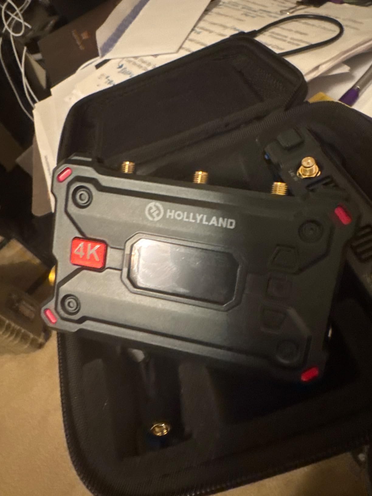 Hollyland Pyro S Wireless Video Transmitter and Receiver HDMI SDI 4K30/1080p60 1300ft Los Range 50ms Latency Up to 4 Receiver, Auto Dual-Band Hopping (ADH), Smart Channel Scan, Live Stream (1TX+1RX) customer photo 2