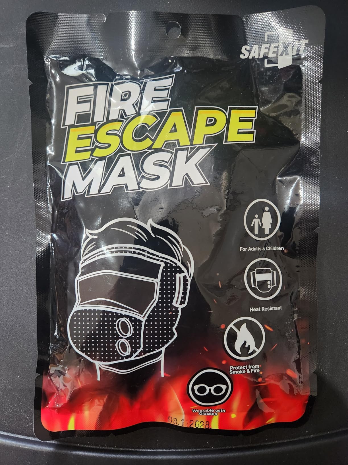 Emergency Fire Escape Smoke Face Cover Mask - Home Essentials For Survival Rescue Device Protection with Moisture Barrier, Heat-Resistant Goggles, & Calming Extracts customer photo 2