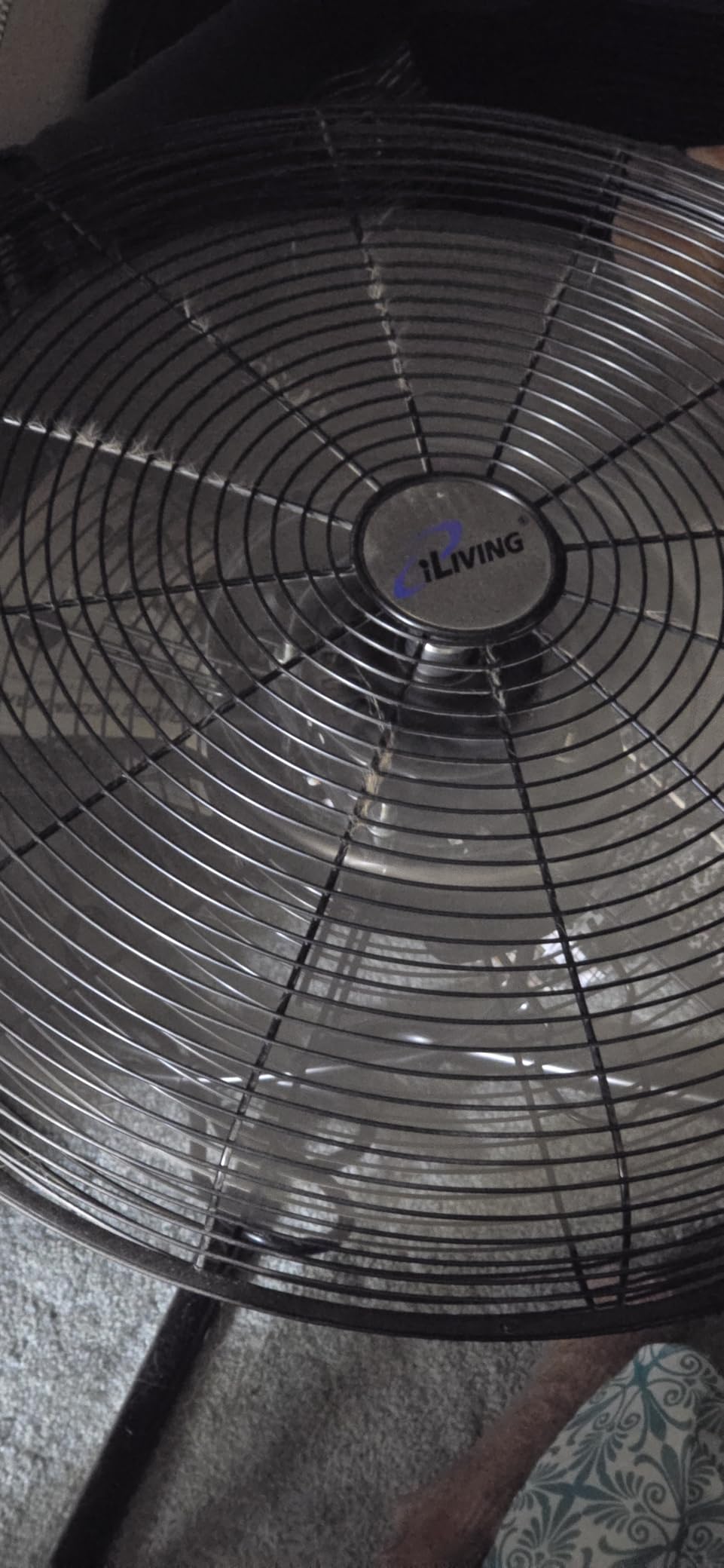 iLiving 12 in. Low Noise Turbo Fan 1139 CFM 3-Speed Portable Air Circulator for Shop, Office, Greenhouse, Home and Warehouse customer photo 2