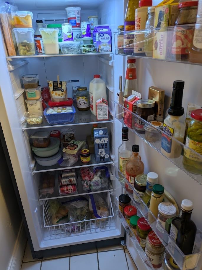 BLACK+DECKER 16 Cu. Ft. French Door Refrigerator, Built-in Ice Maker, White customer photo 2