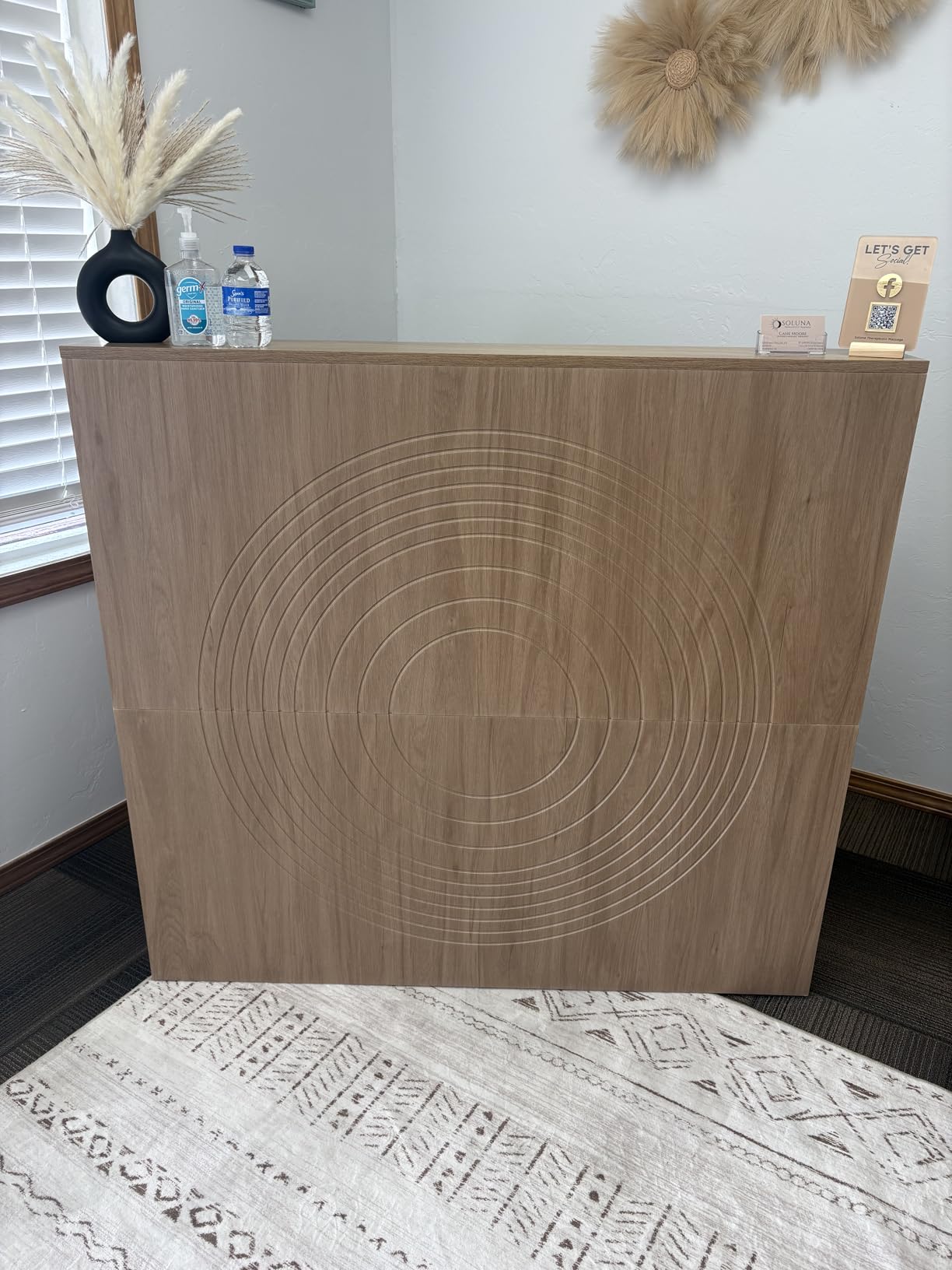 Tribesigns Reception Desk with Counter, Modern Front Desk Reception Room Table with Cable Grommet, 47 inch Retail Counter for Checkout, Lobby, Beauty Salon, Home Office Desk, Walnut customer photo 2
