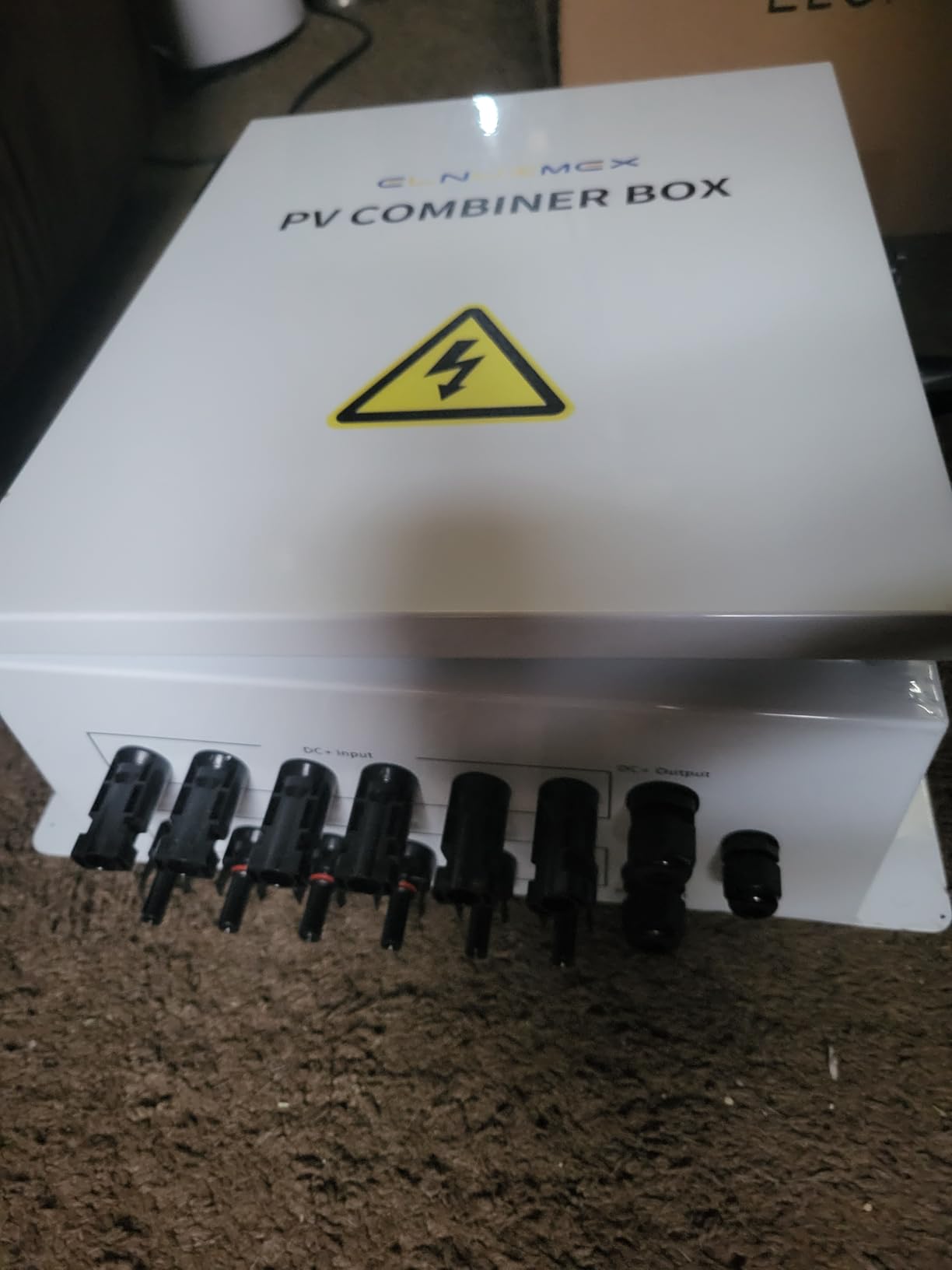 6 String Metal Solar Combiner Box, PV Combiner Box with 20A Rated Current Fuse, Surge Protective Device & 63A Air Circuit Breaker (6 String) customer photo 2