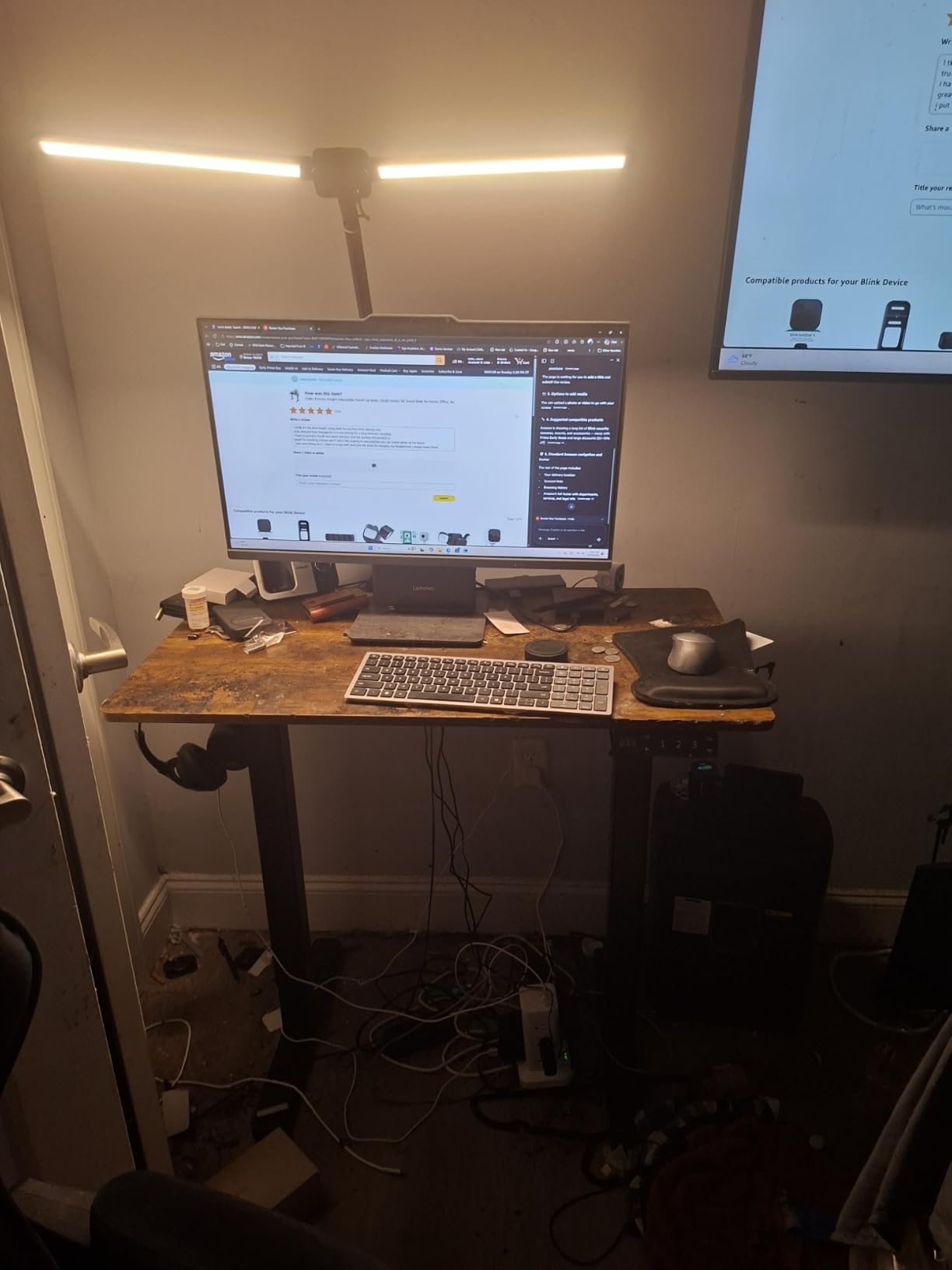 Claiks Electric Height Adjustable Standing Desk, 55x24 Inch, Bamboo customer photo 1