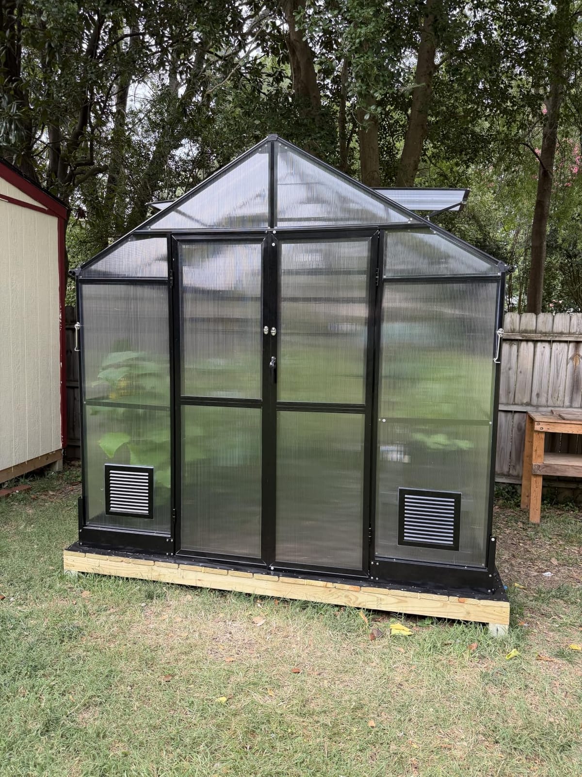 HOWE 8x8x7.5 FT Polycarbonate Greenhouse with Lockable Swing Door customer photo 2