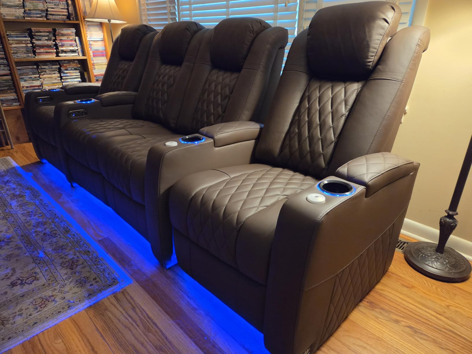 comfiroom Top-Grain Leather Home Theater Seating, Dual-Motor Power Recliner | Classic Series Black Zero Gravity Motorized Theater Chair with USB-C Charging, Adjustable Headrest, Tray Table, Row of 3 customer photo 2