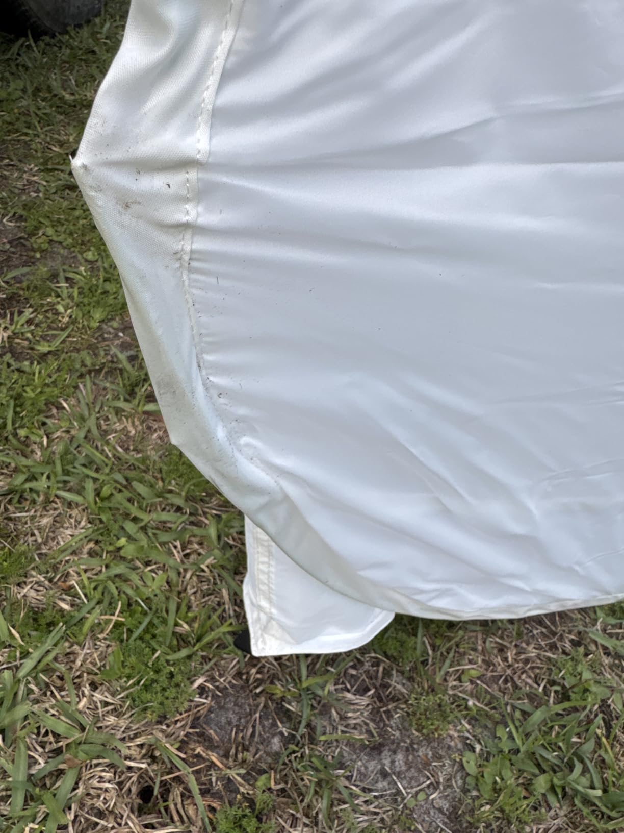 VEVOR Paint Booth Tent, 40 x 35 x 40 in Pop-Up Portable Spray Paint Tent with Built-in Floor, Exhaust Window and Storage Bag, Foldable Paint Booth for Furniture, DIY Hobby Tool Painting Station customer photo 2