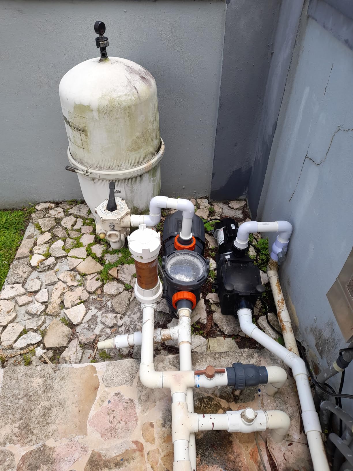 1.8HP Variable Speed Pool Pump for In Ground and Above Ground Pools 220V customer photo 1