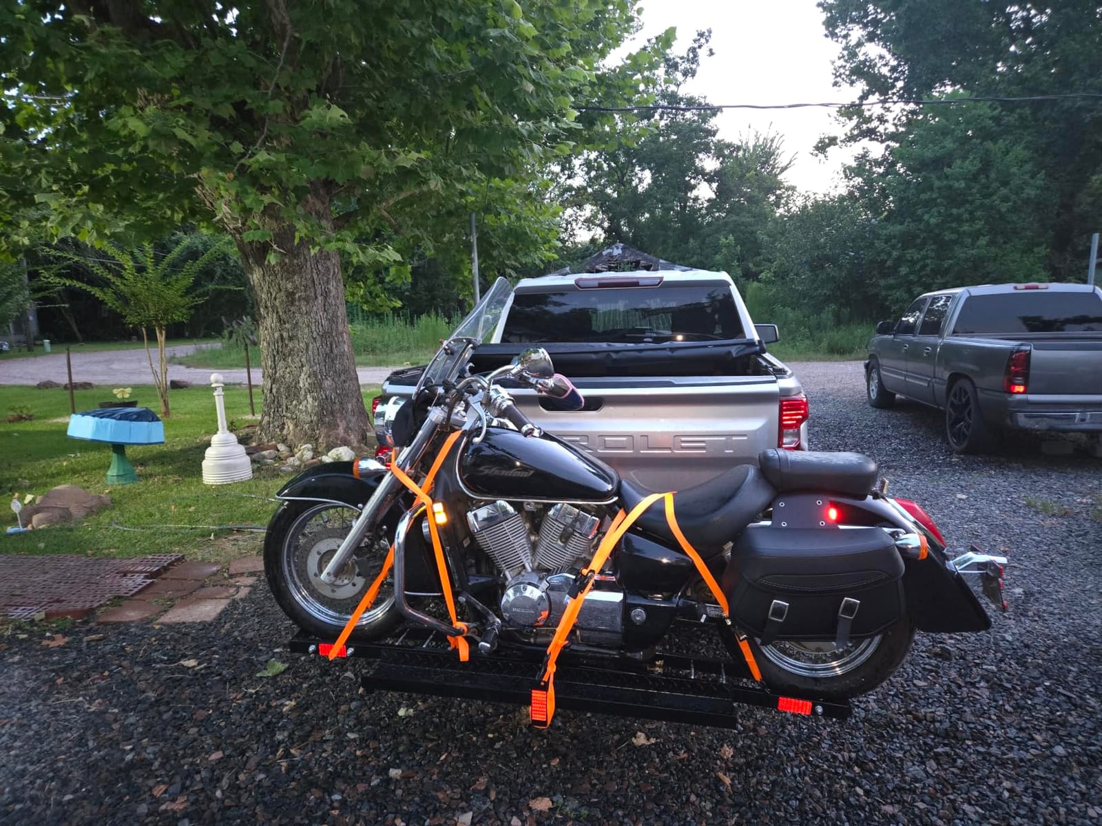 VEVOR Motorcycle Carrier, 600 LBS Steel Motorcycle Carrier Hitch Mount with 47
