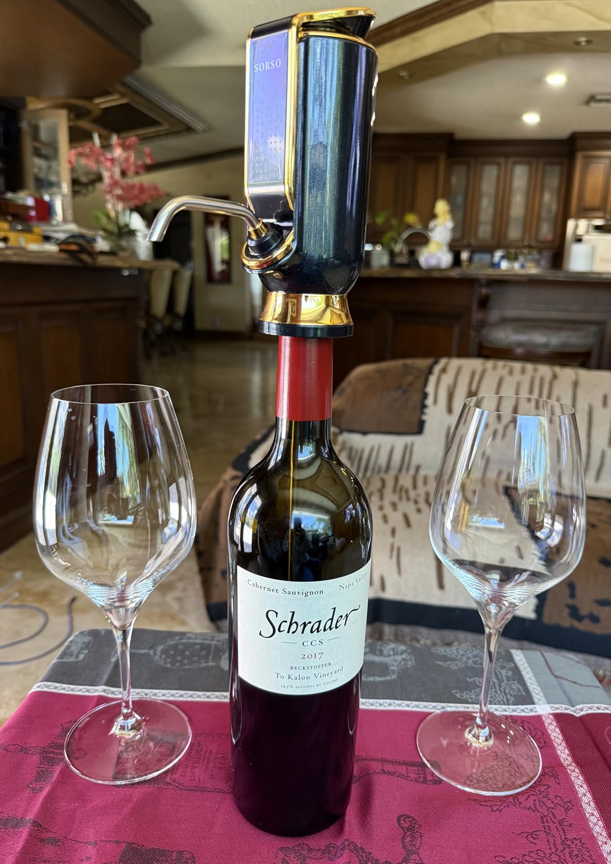 BLUBYEES Electric Wine Aerator and Automatic Wine Dispenser | Rechargeable One-Touch Aerator with Stand and Built-In Spout Mixes Wine with Air, a Wine Gift for Couples and Hosts customer photo 2