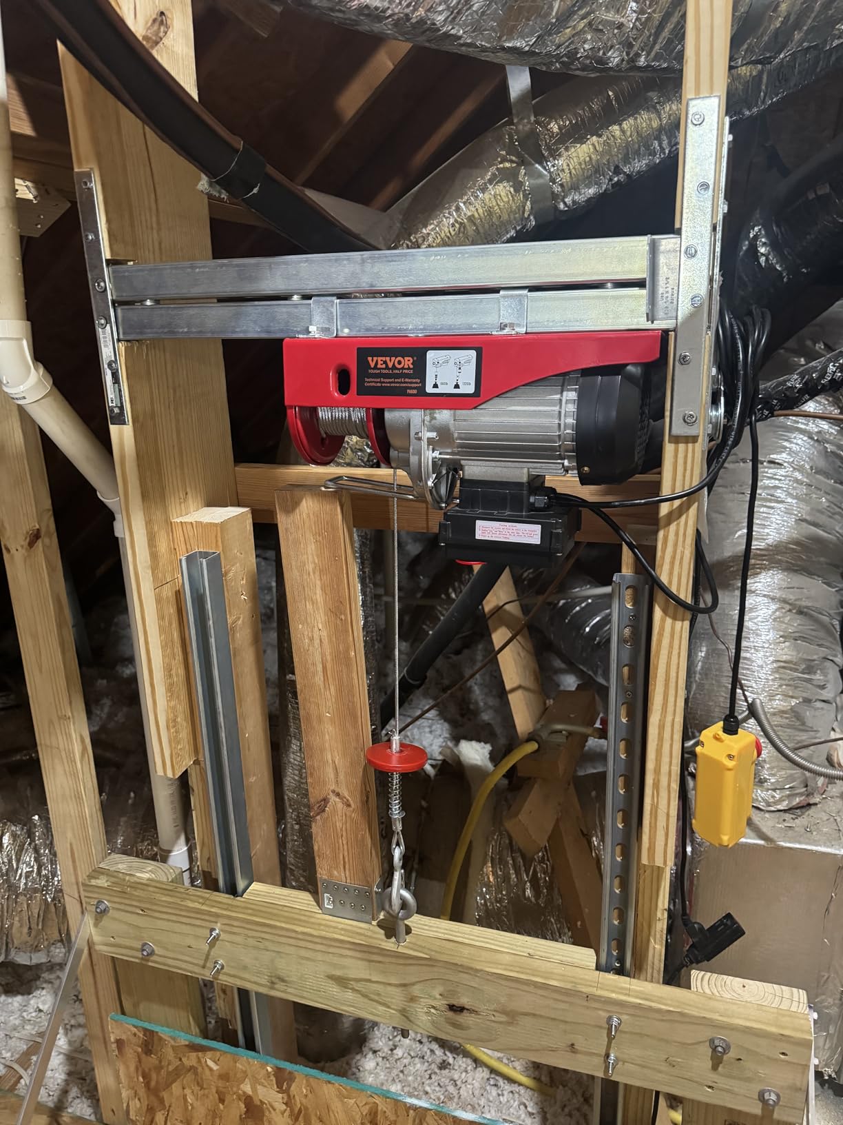 VEVOR Electric Hoist, 1320 lbs 120V Electric Winch with 328 ft Wireless & 14 ft Wired Remote Control, 40 ft Single Cable Lifting Height, Single/Double Slings, Lift Hoist for Garage Warehouse Factory customer photo 1