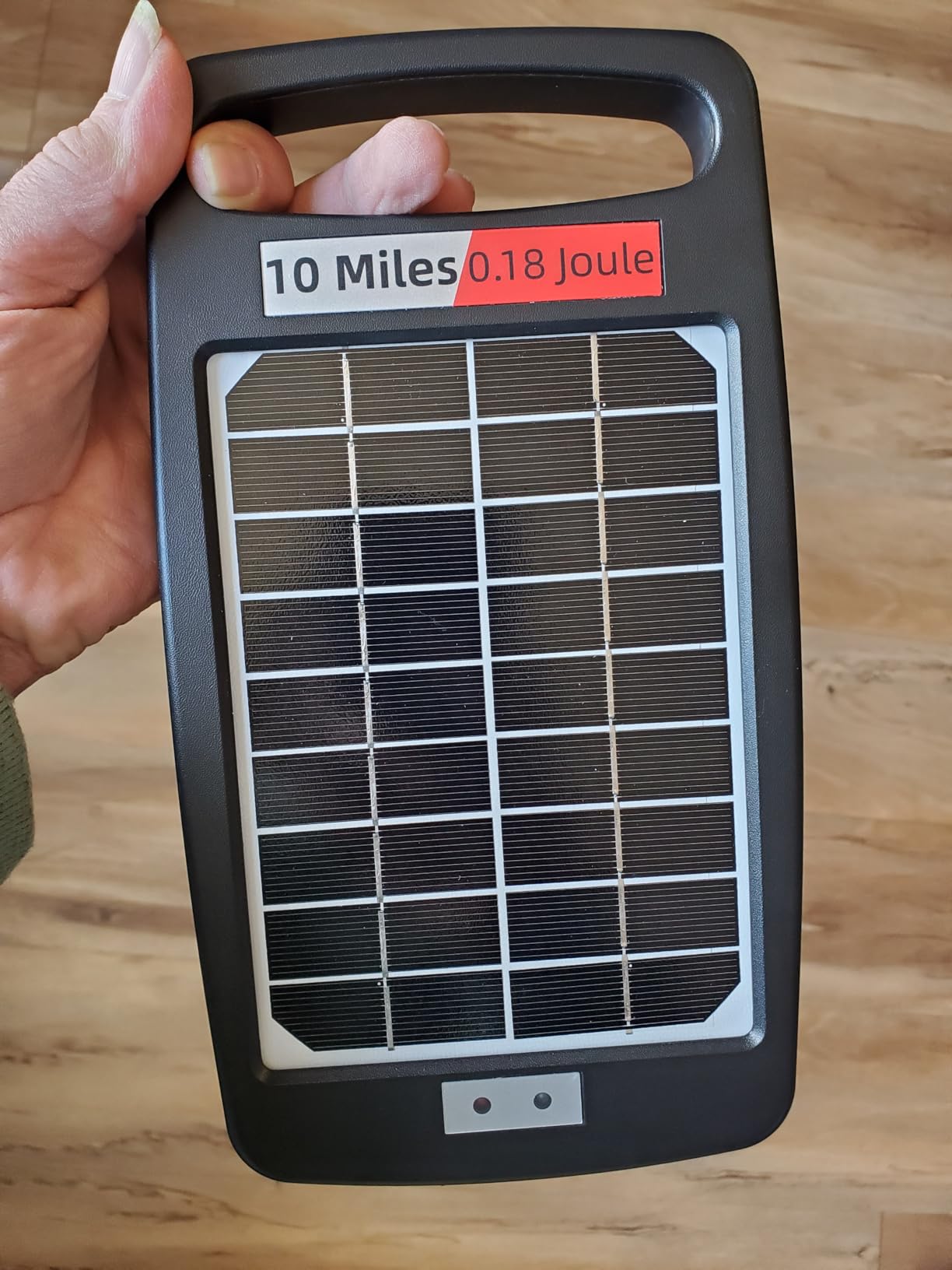 10 Miles Solar Powered Electric Fencer, 0.18J Portable for Livestock | 24/7 Day/Night Mode, Portable Solar Panel/AC Dual Power,10200V Output,Weatherproof, Easy Setup, Deters predators for Gardens customer photo 1
