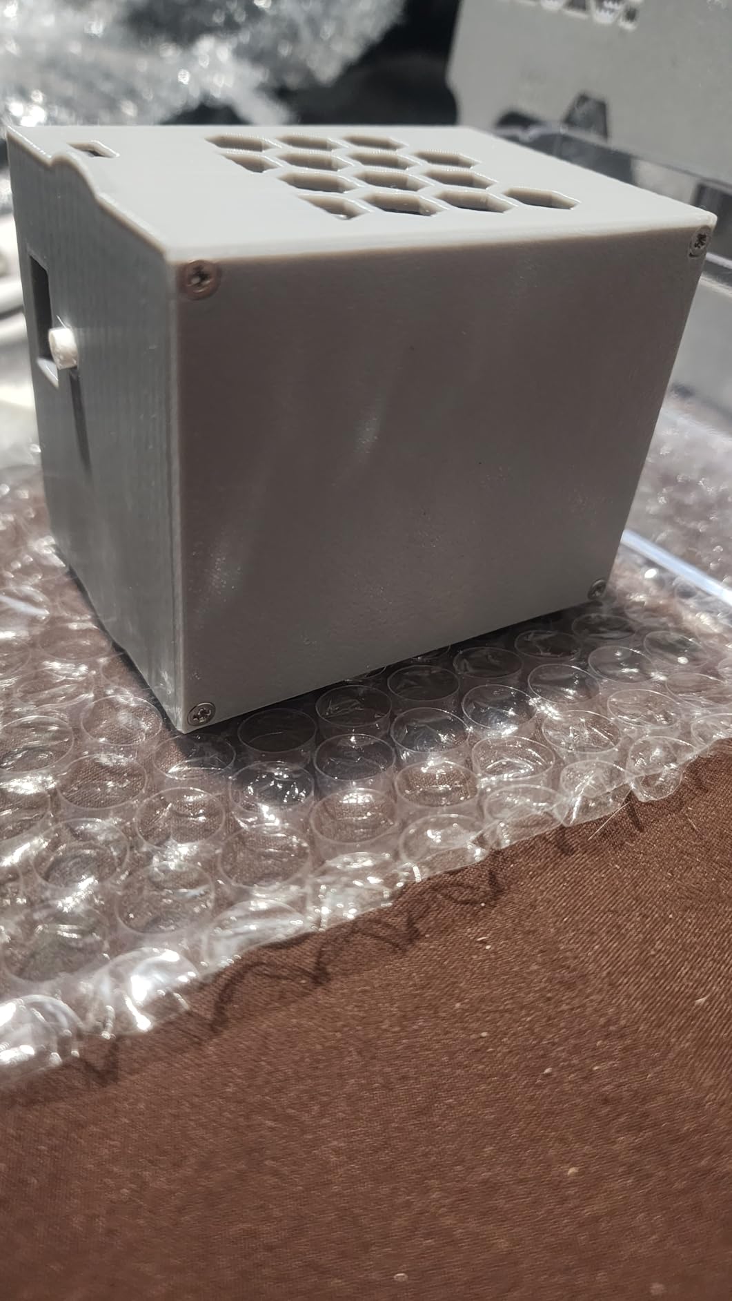 Bird Feed Shell Blowing Machine,No Assembly Required Husk Remover Wind Sheller Bird Seed Cleaner Machine, With Adjustable Speed Fan、intelligent Digital Display、rechargeable and Washable Quick Shelling customer photo 1