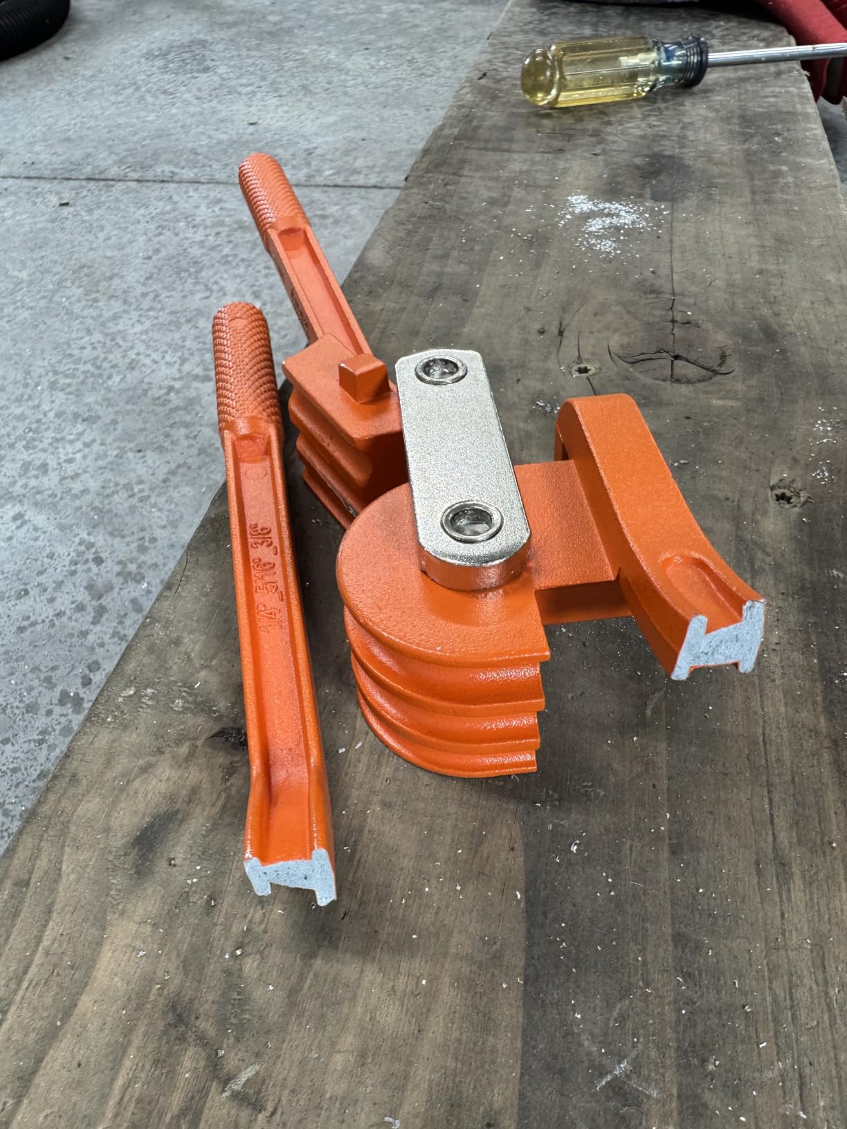 Klein Tools 51006 3-in-1 Tube Bender, 1/4, 5/16, and 3/8-Inch O.D. Tubing, Bends Soft Copper, Aluminum up to 180 Degrees customer photo 1