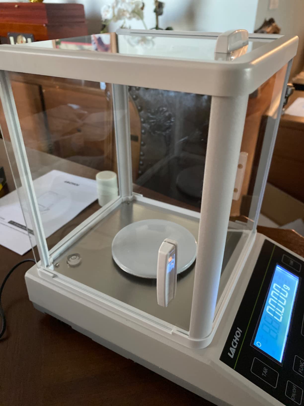 Analytical Balance 0.0001g 120g Precision Lab Scale 0.1mg Accuracy | 0.1mg*120g with Calibration Weight High Precision Jewelry Scale LCD Display Digital Scale 0.0001g with windshield customer photo 1
