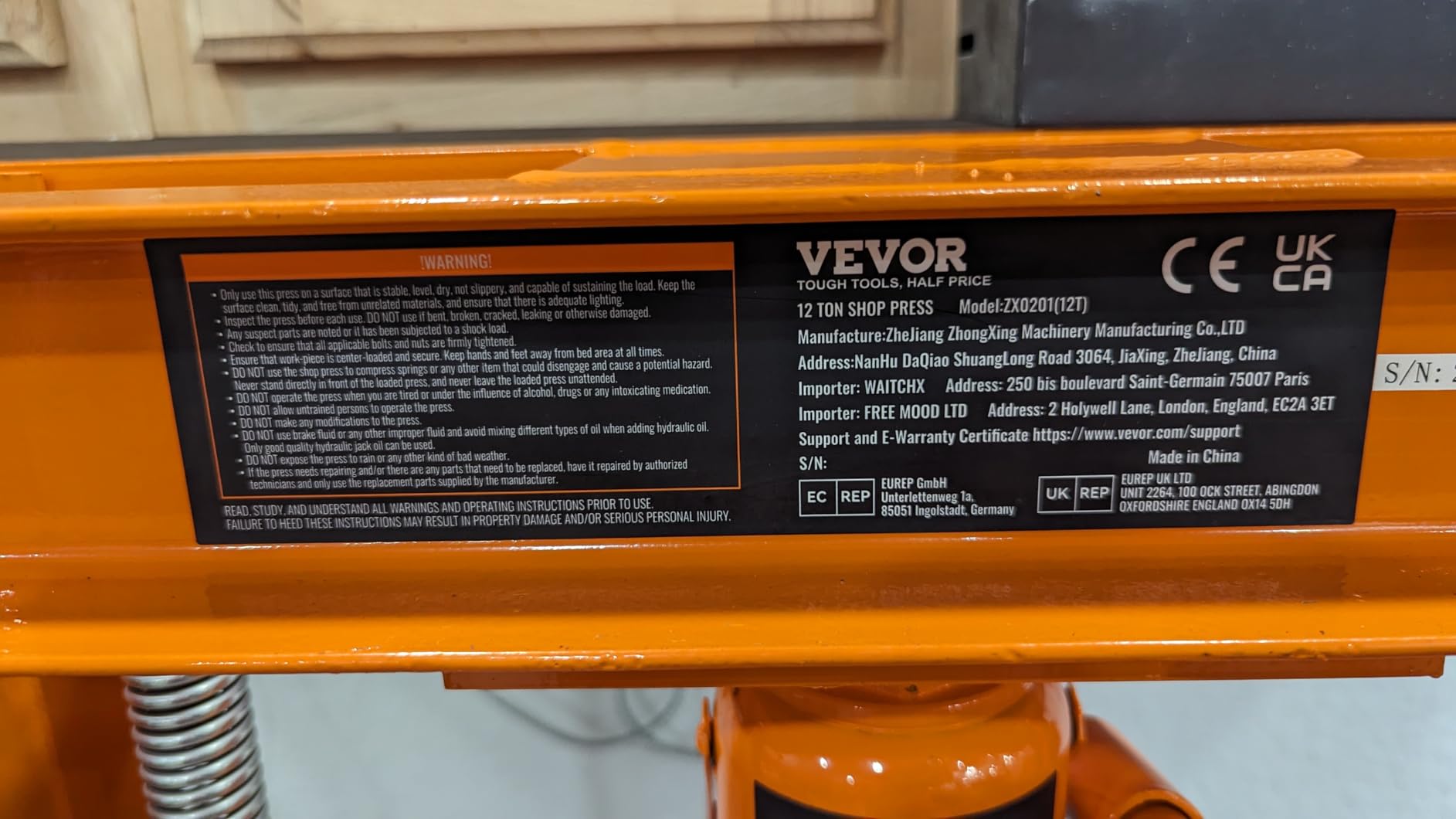 VEVOR Hydraulic Shop Press, 30 T H-Frame Pneumatic Shop Press with Press Plate & Triangular Support, Stable Garage Floor Adjustable Hydraulic Press with Relief Valve, Fit for Bending & Straightening customer photo 2