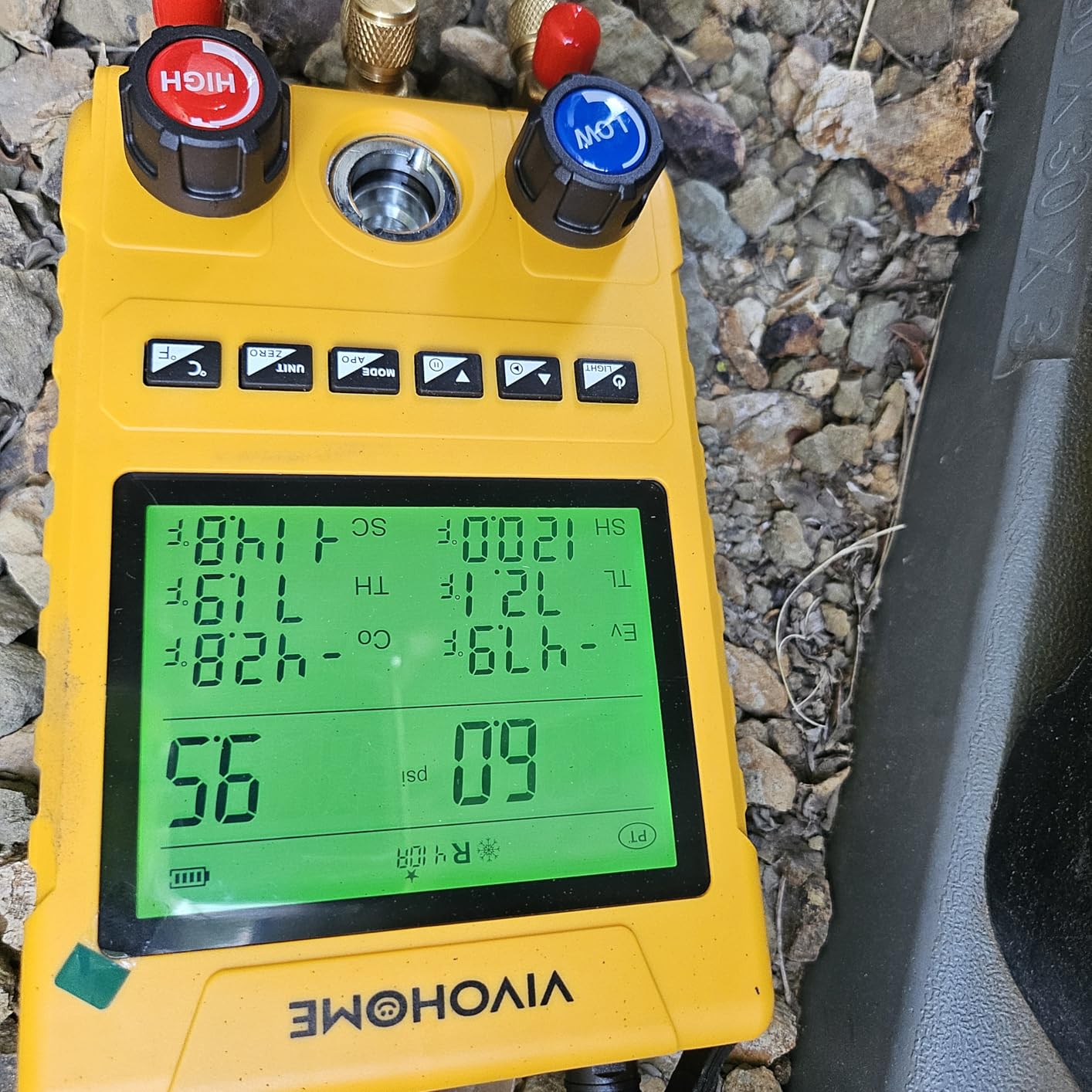 VIVOHOME Digital HVAC Manifold Gauges with 2 Wired Temperature Clamp Probes | Refrigeration AC Gauge Set with 3 Hoses, Pressure and Temp Test, for R134a R410a R32 R1234yf R454B Refrigerant Recharge Kit customer photo 1