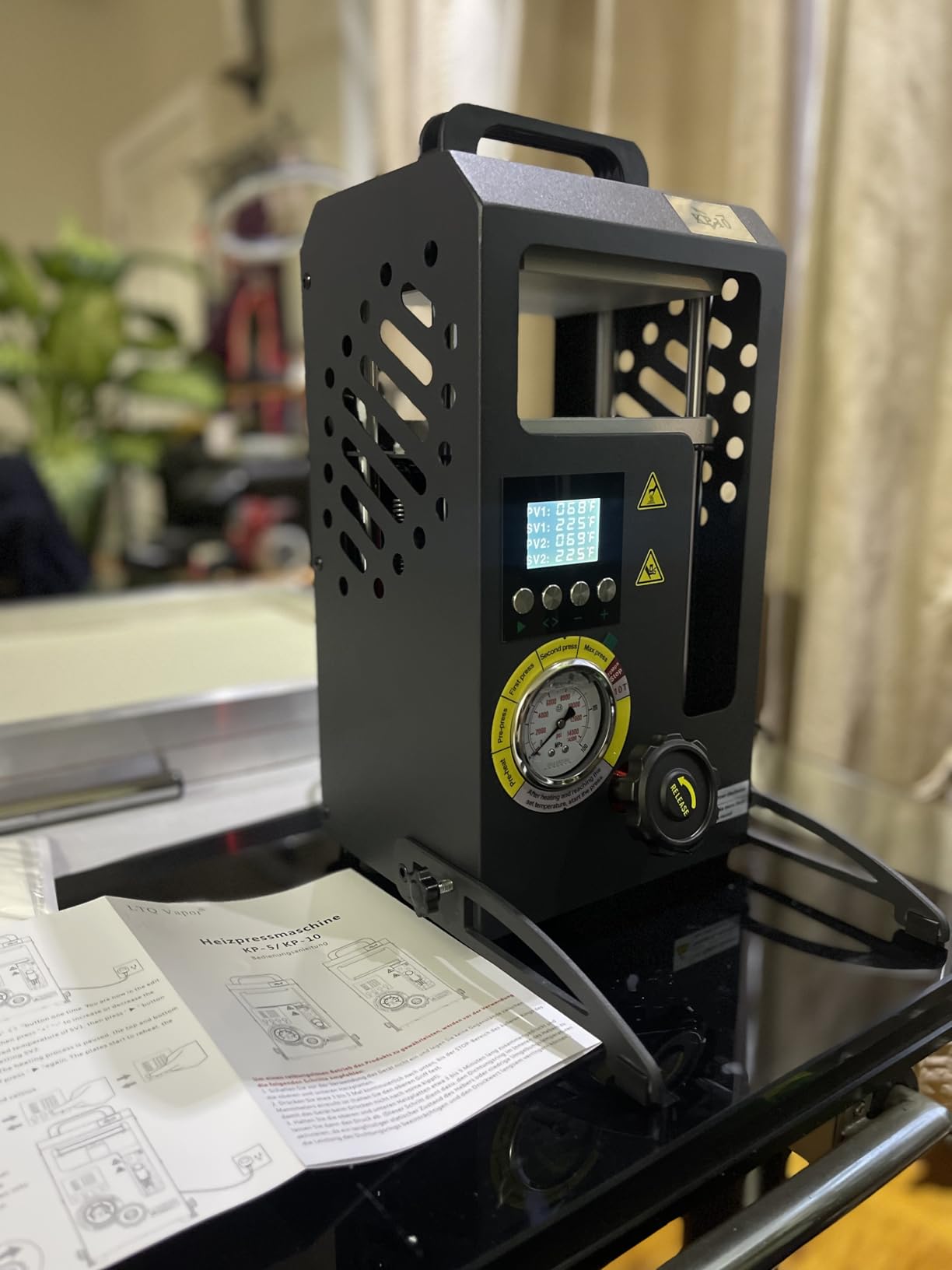 10 tons Hydraulic Heat Press Machine with Dual Heating Plates 6x6 Inches 10T Portable Manual Heat Pressing Machine with Smart LCD Screen customer photo 1