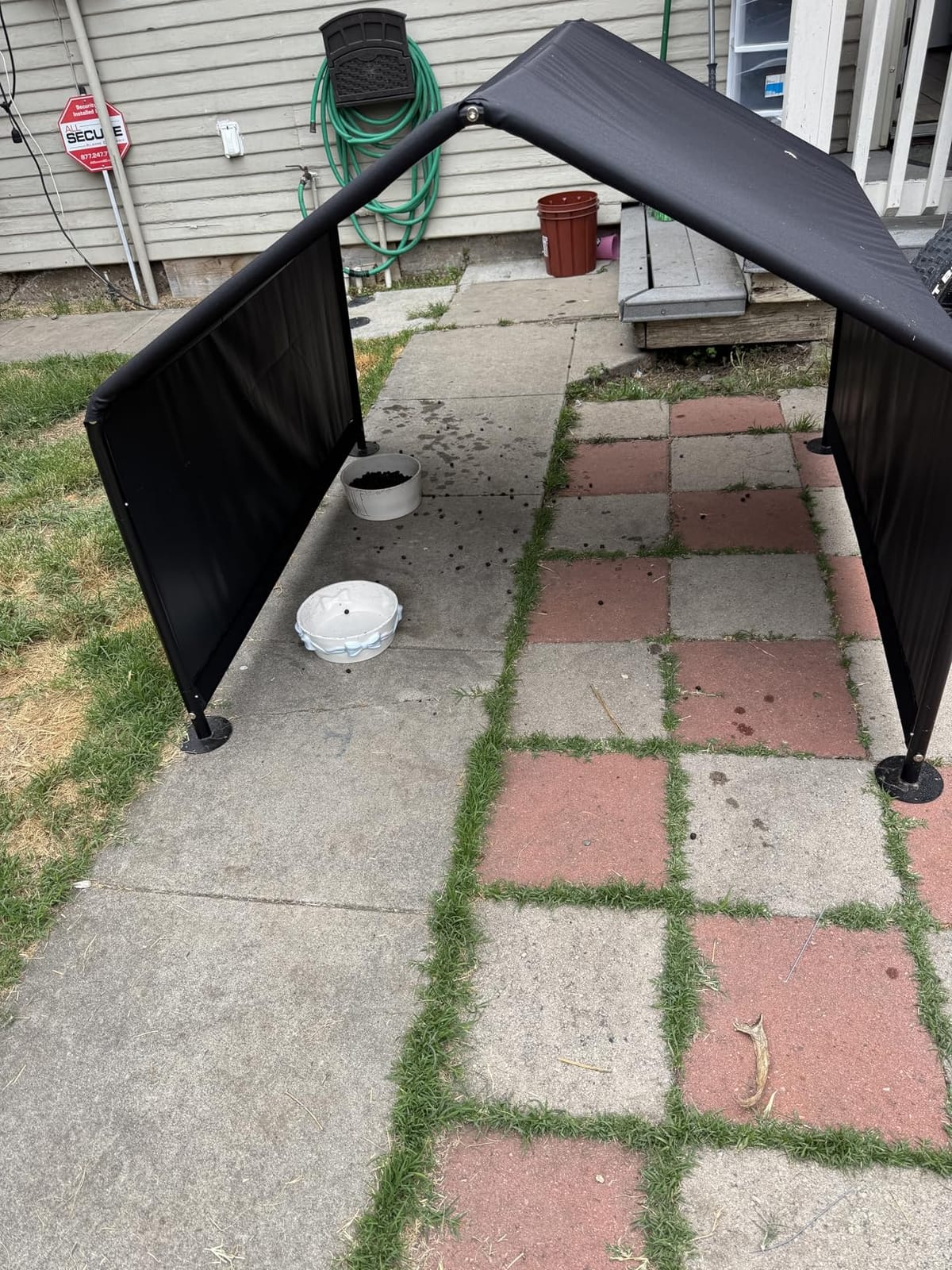 Dog Shade Shelter Outdoor 4'x4'x3' Tent for Large Medium Dogs, Outside Sun Rain Canopy Pet House for Cats Pigs Livestock with Waterproof Roof Ground Nails,Black customer photo 2