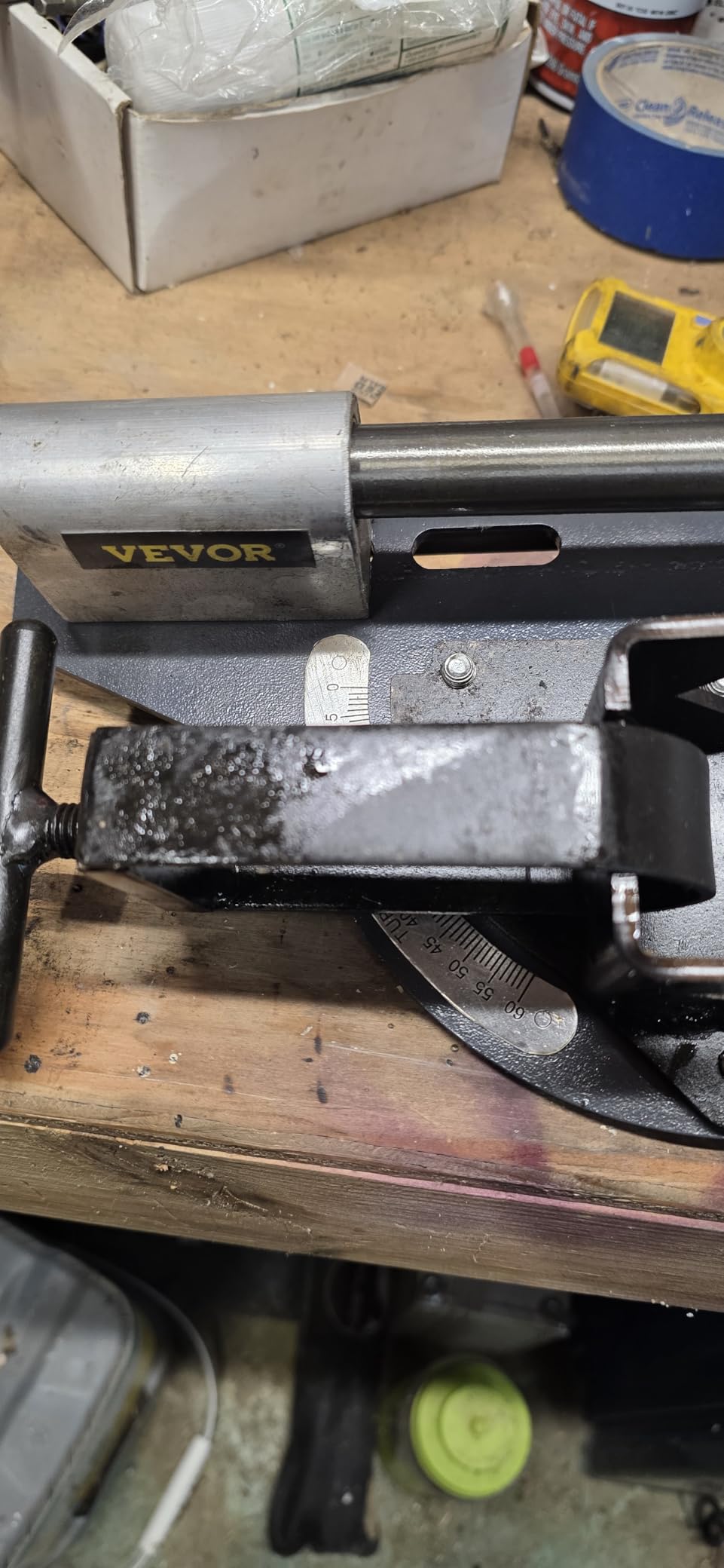 VEVOR Pipe Notcher, 1/2 to 2-inch Tubing Notcher with 0 to 60° Adjustable Angle, Pipe and Tube Notching Tool for Repair Shops, Home Projects, Metalworking customer photo 2