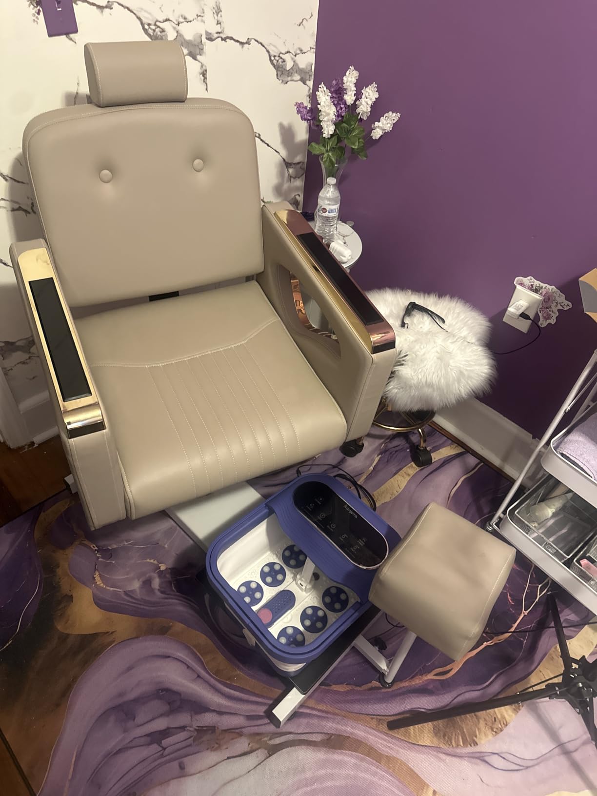 Reclining Spa Pedicure Chair, Pedicure Station No Plumbing for Nail Tech | 360 Swivel, Equipped with Hydraulic Pump, Rolling Pedicure Stool, Adjustable Footrest, Suit for Beauty Spa Salon, Black Gold customer photo 2
