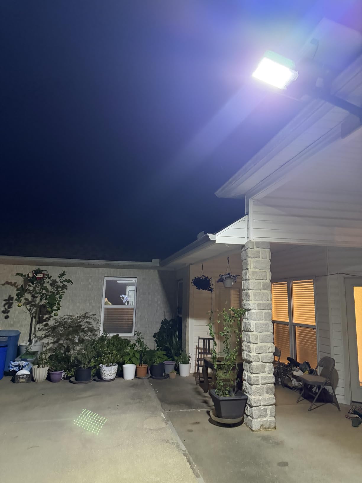 JAYNLT X-18000W Solar Street Lights Outdoor,Commercial Parking Lot Light customer photo 2