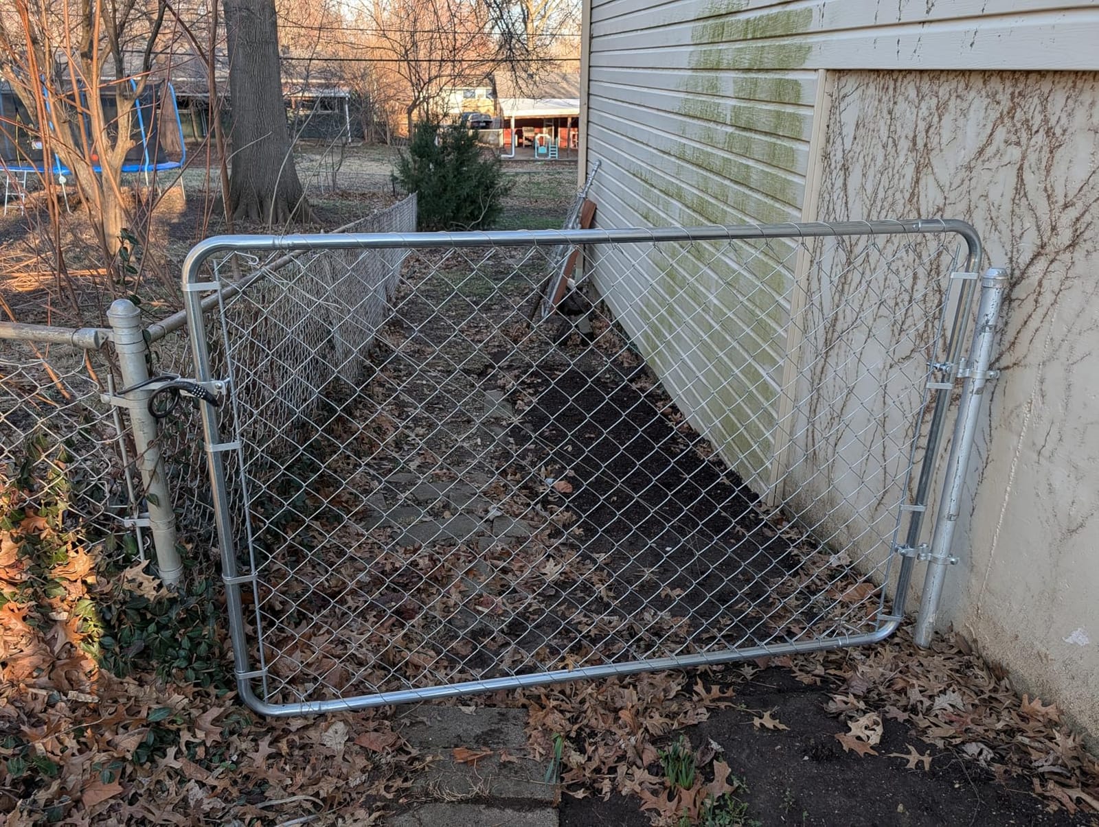 VEVOR Chain Link Fence Gate, 72 x 48 in, Adjustable Chain Link Fence Panel, Fit 2.2-6 ft (W) x 6 ft (H) Garden Fence Gate Opening, Rust-Resistant Galvanized Fencing Gate for Farm, Posts Not Included customer photo 1