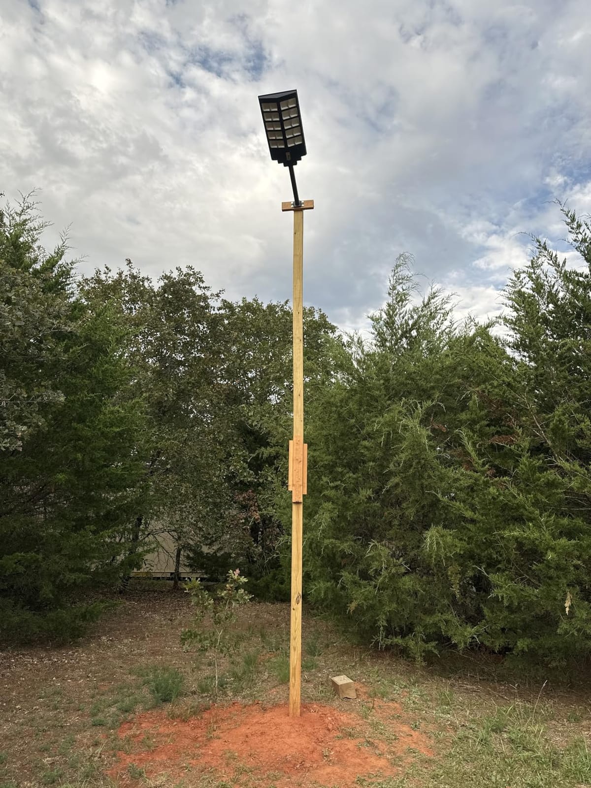 Gefolly SL-14000W Solar Street Lights Outdoor, Commercial Parking Lot Light customer photo 1