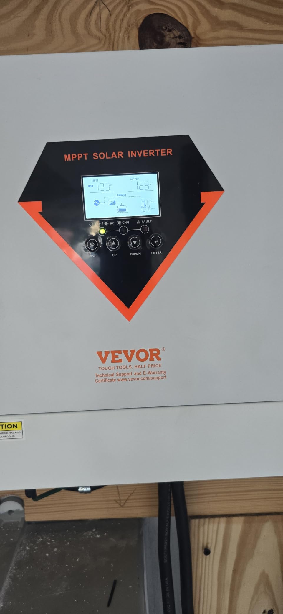 VEVOR Hybrid Solar Inverter 3000W Single Phase Pure Sine Wave Inverter | for Off-Grid System Lead Acid Lithium Battery, 24V DC to 110/120V AC, Built-in 100A MPPT Solar Charge Controller, LCD Display customer photo 1
