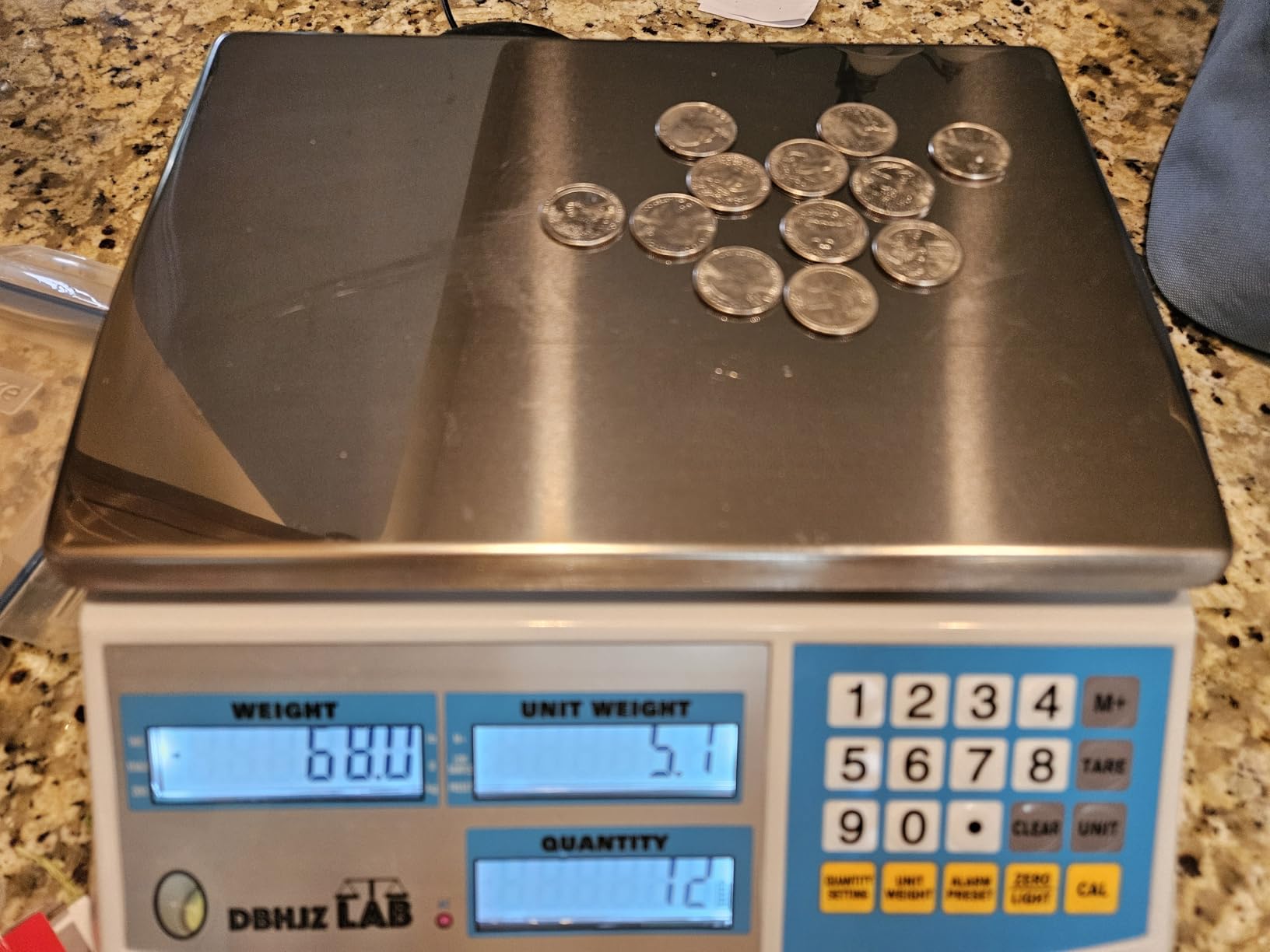 Counting Scale 30kg/66lb x 0.1g for Small Parts, Coins, Pieces, Tickets customer photo 2