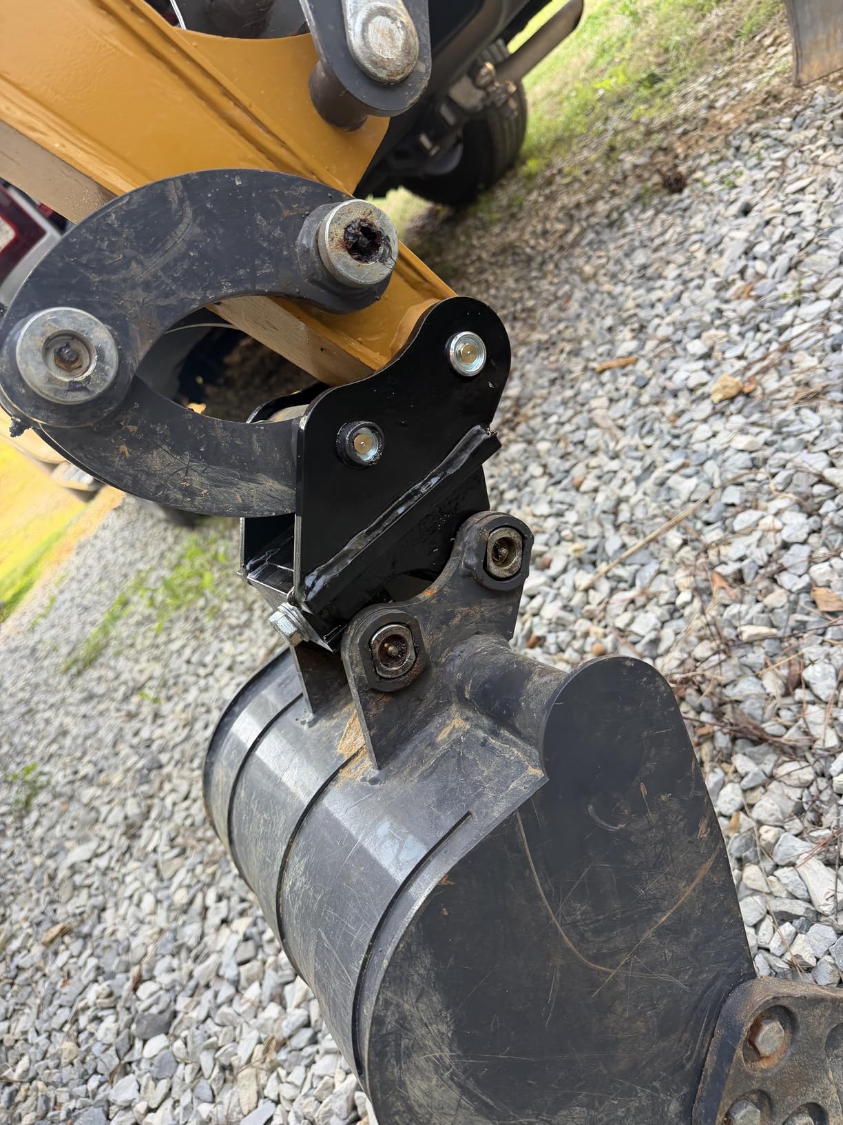 Mini Excavator Quick Coupler, 25mm, 0.8-3 Ton, Alloy Steel customer photo 2