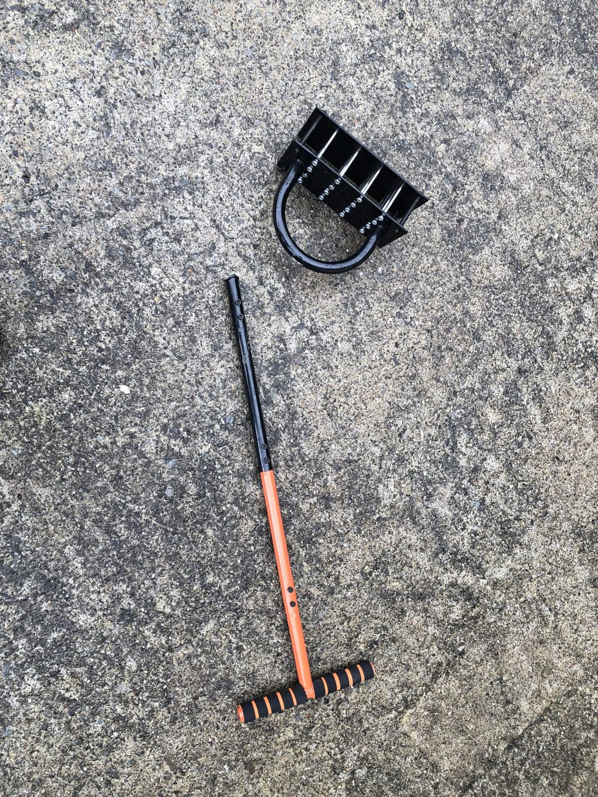 Bluesea Lawn Aerator with 16 Iron Spikes & Ergonomic T-Handle, Orange customer photo 2