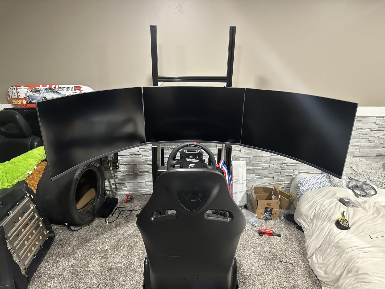 Marada Aluminum Profile 8040 Cockpit Triple Monitor Stand for Sim Racing customer photo 1