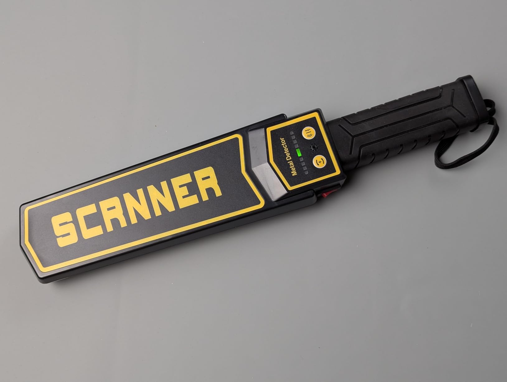 Rechargeable Handheld Metal Detector Wand, High Sensitivity Security Wand Metal Detector,Portable Nail Finder Scanner Woodworking Metal Detector for Logs Weapons Sound Vibration Alert Detects customer photo 2