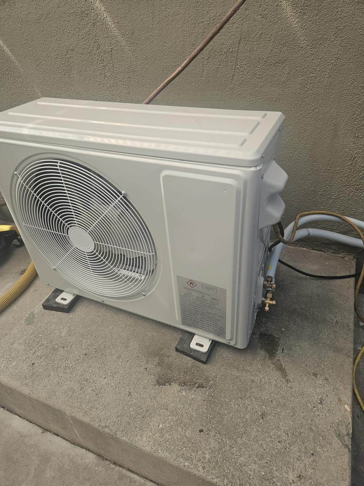 18000BTU Mini Split Air Conditioner Heat Pump, 19 SEER2 Inverter Compressor AC Unit Cools Rooms up to 1250 Sq. Ft, 230V Ductless Split AC with Pre-Charged Condenser & Installation Kit customer photo 2
