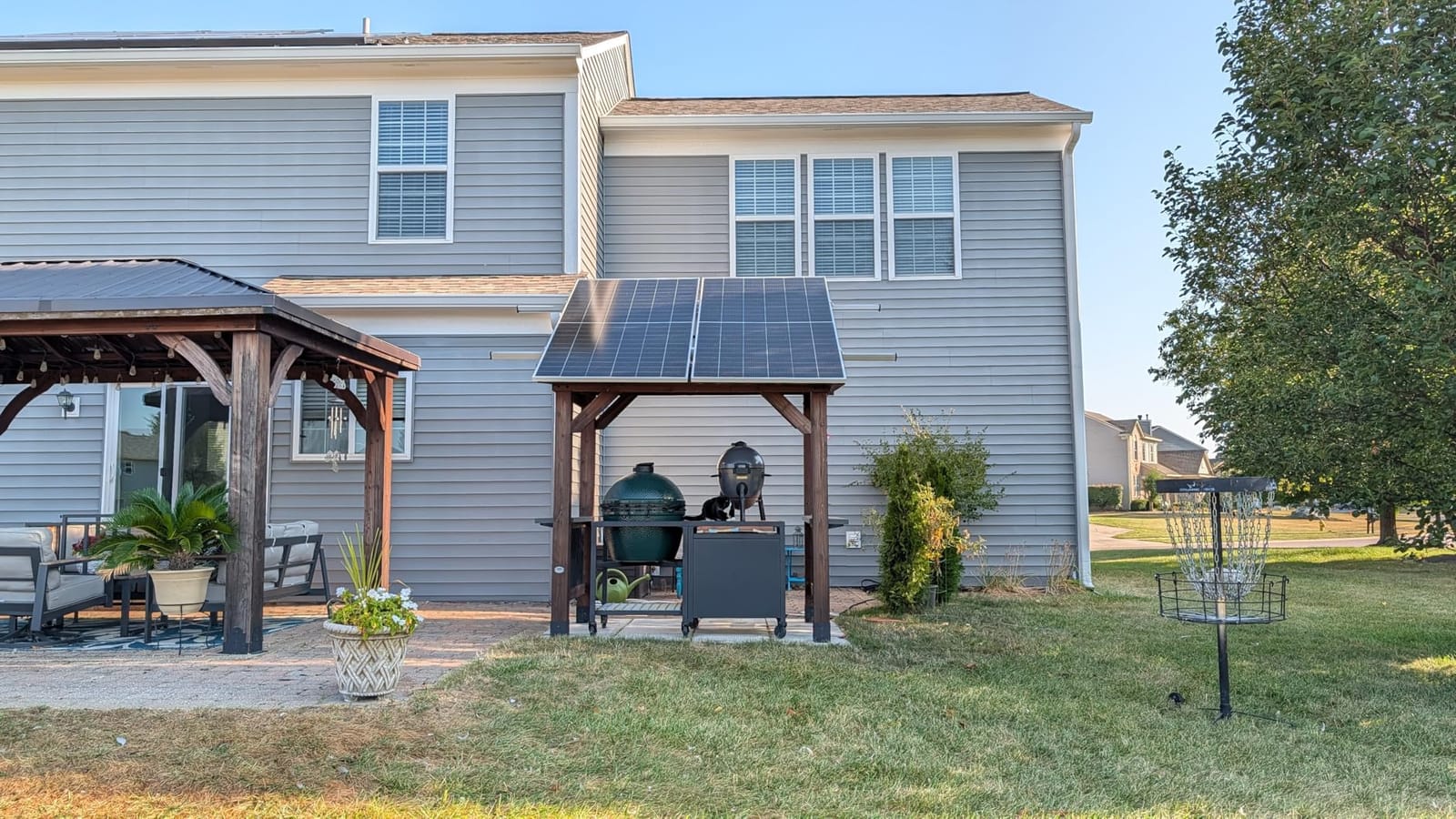 Renogy Bifacial Solar Panel 1180W N-Type 16BB, 25% High Efficiency | Double-Sided Design, 2PCS 590 Watt Solar Panels for RV Marine Rooftop Home Boat Farm Shed Camper Off-Grid Systems, IP68 customer photo 2