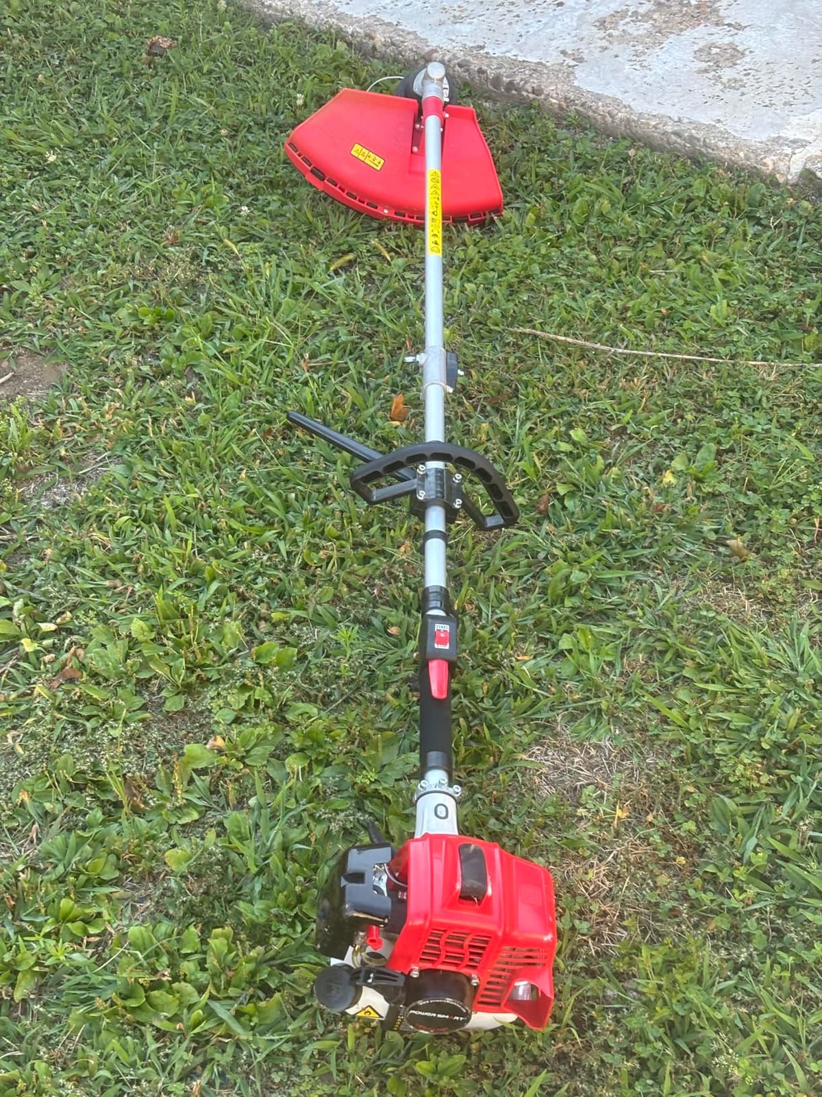 PowerSmart 25.4cc Gas Weed Wacker, 16 Inch Cutting Width with 10 Inch Blade customer photo 2