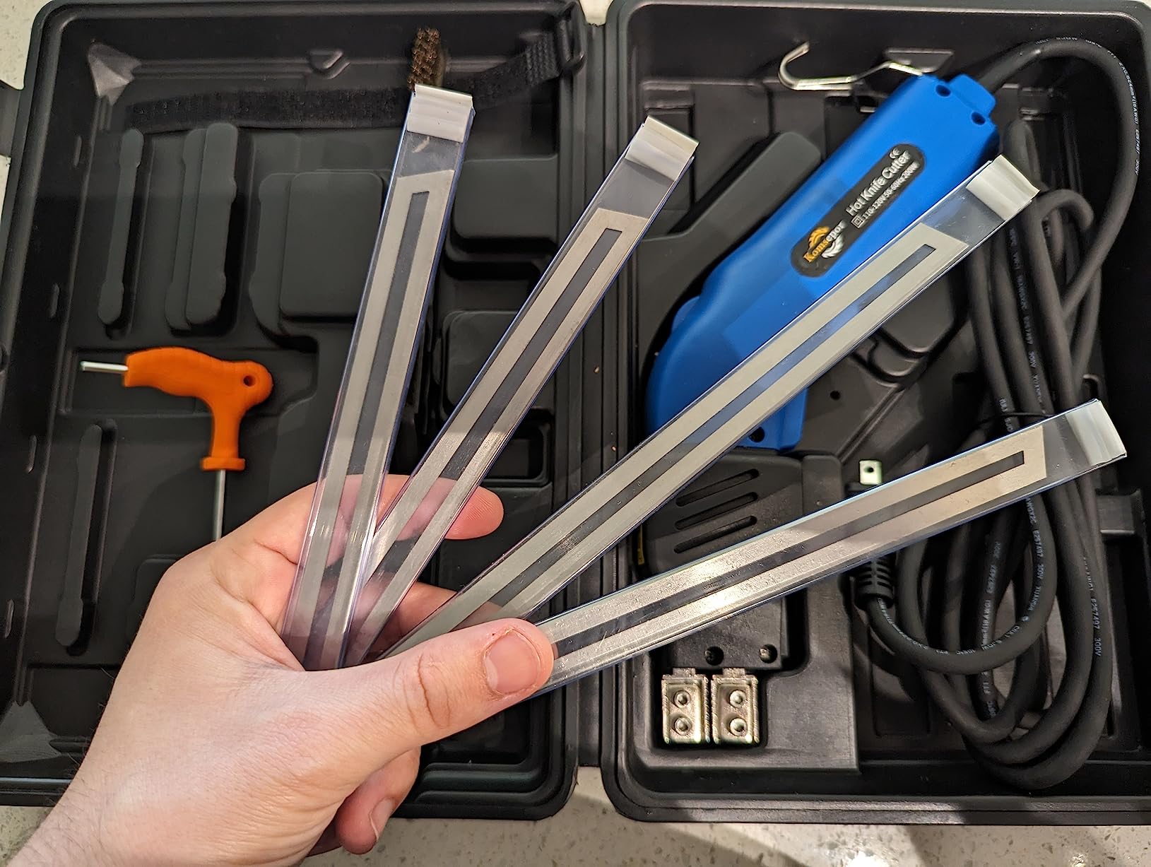 Komsepor Foam Cutter,Hot Knife Cutting Tool,Craft Shears,20-200W Air Cooled 6 Blades Multiple Power Levels,Wide Range of Applications customer photo 1