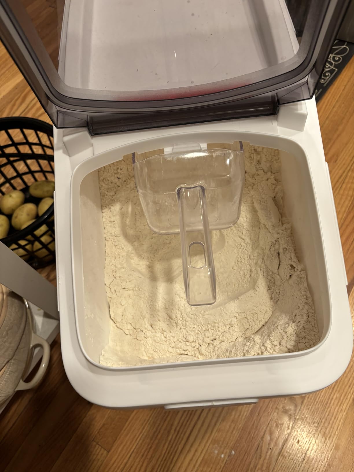 YITAHOME 27-Gallon Food Storage Container,Bulk Flour Bin, Large Ingredient Storage Bin with Wheels, Measuring Cup & Scoop, for Kitchen/Dining Room, Commercial Rice Container,2 count,White customer photo 2