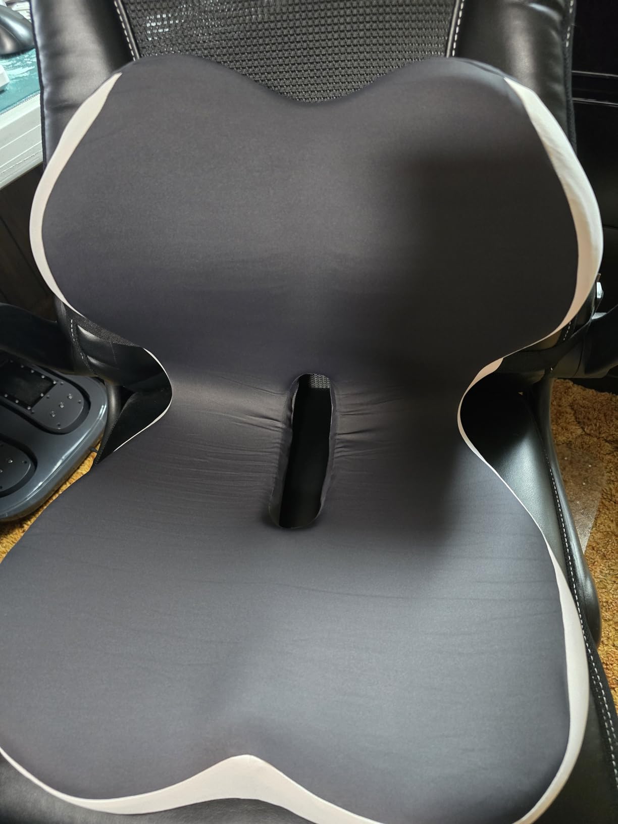 StarAneer Ultimate L-Shaped Truck Driver Seat Cushion - Ergonomic Memory Foam Back & Tailbone Support - Breathable Cool-Mesh Pressure Relief Pad for Office Chairs, Semi-Trucks, & Long-Haul Driving customer photo 1