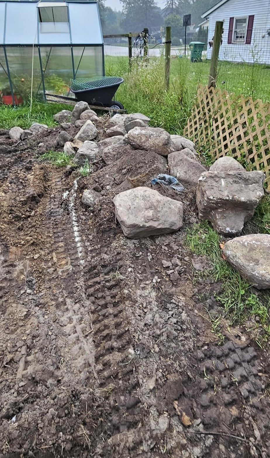 MS10H 1Ton Mini Excavator, 13.5HP B&S Engine for Yard & Garden customer photo 1