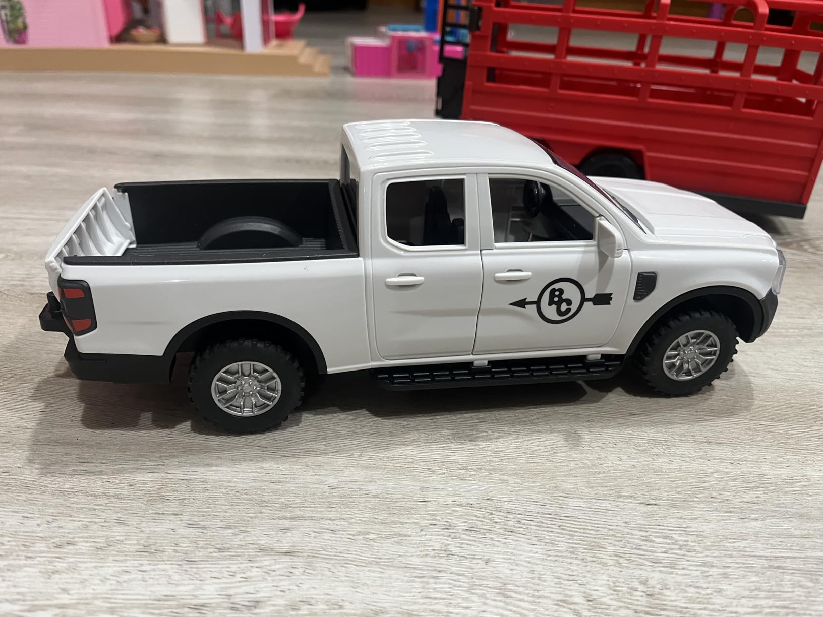 Big Country Toys: Truck & Cattle Trailer Adventure - 18pc Farm Toy Playset, Light-Sound White Pickup, Articulated Animals & Rancher Figure, Kids 3+ customer photo 1