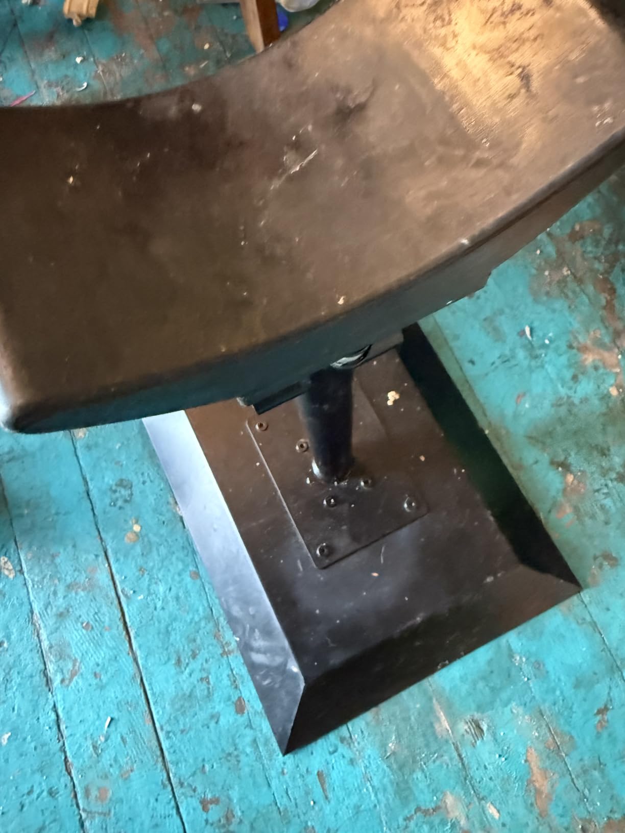 CAROD Professional Farrier Tool-Height Adjustable Metal Hoof Stand, Horse Hoof Trimming Tools, Extra-Large Base Enhances Stability, Two Types Of Support Rods Are Available customer photo 1