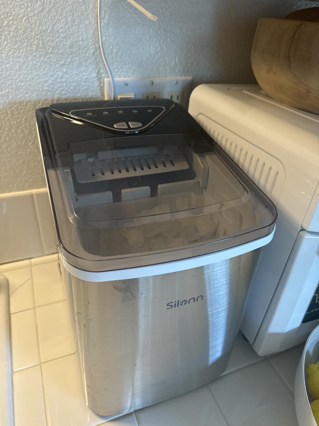Silonn Nugget Ice Maker Countertop with 3L Detachable Tank, 44 lbs/Day Self‑Cleaning with Timer, Chewable Nugget Ice Machine for Home Bar Party Office, Summer Cold Drinks, Black customer photo 2