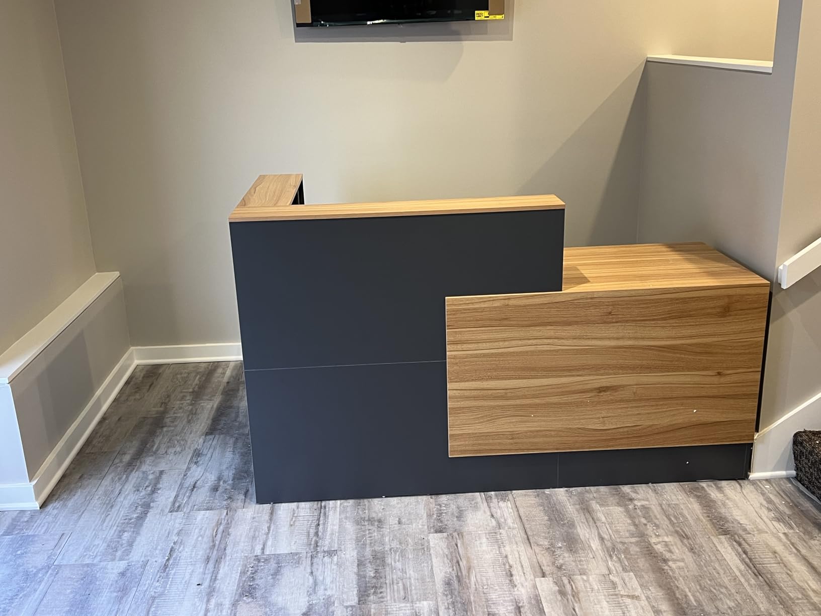 L-Shaped Reception Desk with Lockable Drawers, Adjustable File Cabinet & Keyboard Tray, Modern Front Counter for Office, Salon, or Lobby (Left-L Natural Wood/Slate Gray, 70.9''L x 23.6''W x 41.3''H) customer photo 2