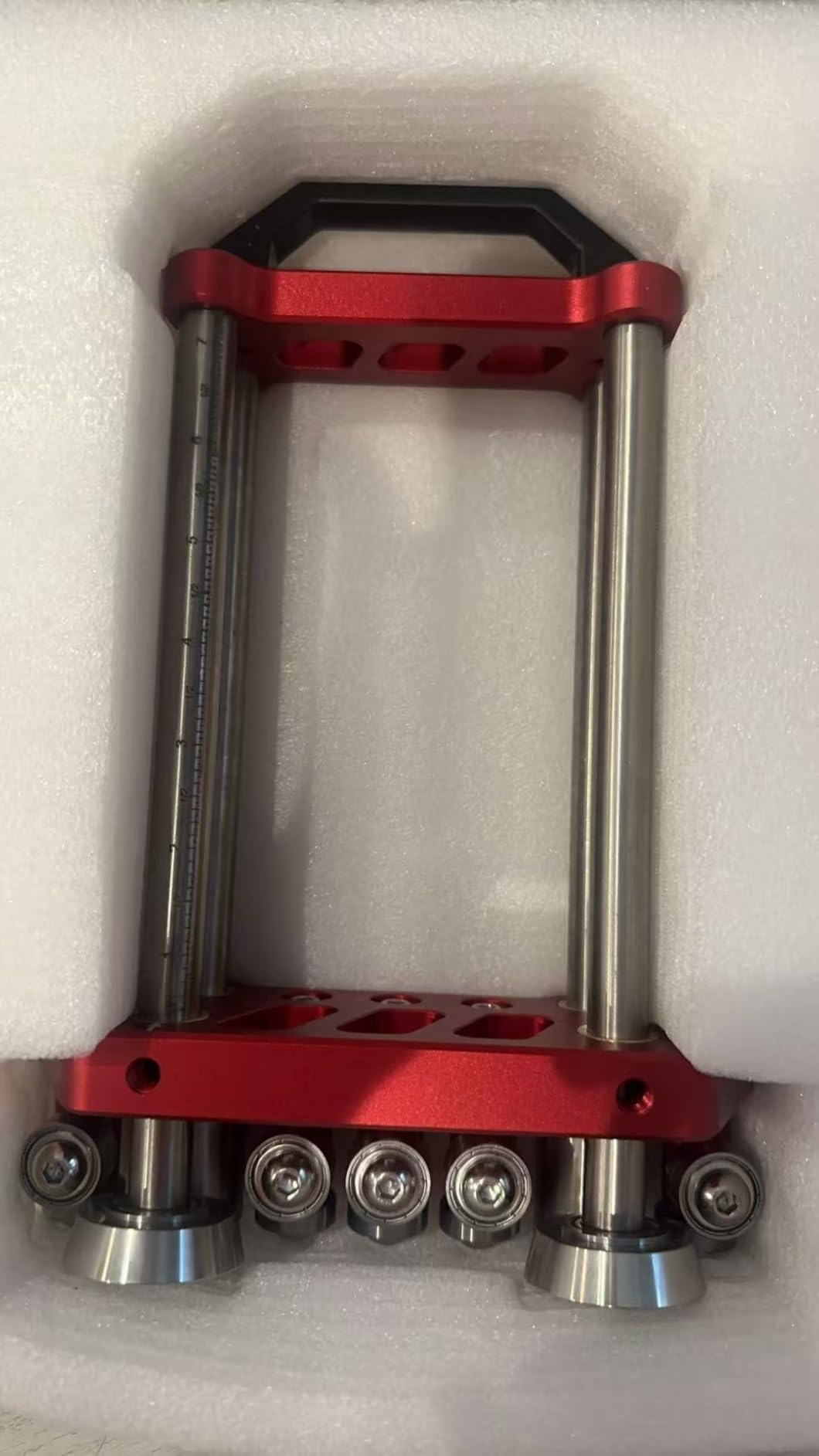 Sheet Metal Edge Bender, Dual-Station Roller Bending Tool for Thin Panels, Precision Edge Roller Roofing and Trim, Angled Rollers for Straight Bends up to 100° (Apex Red) customer photo 2