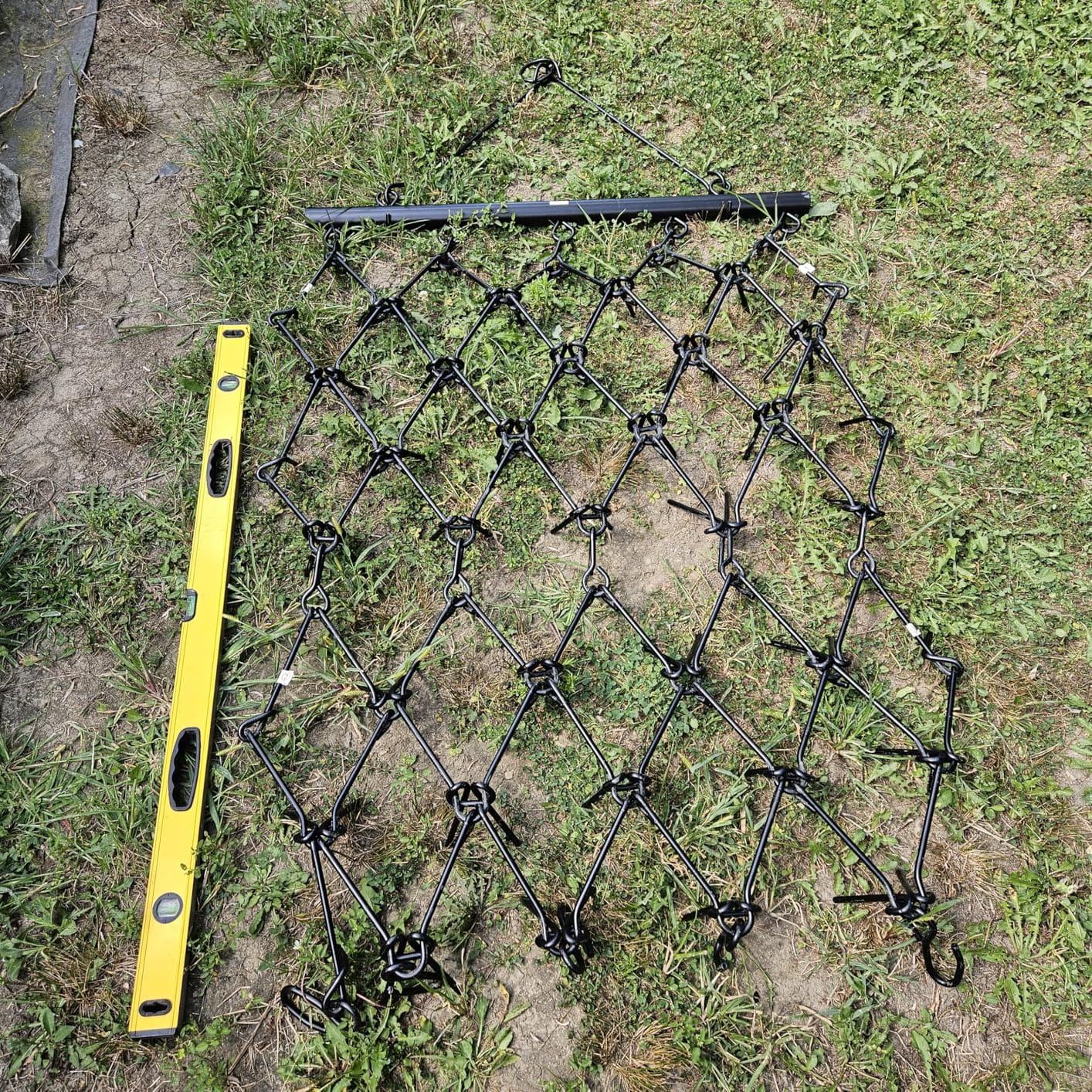 VEVOR Drag Mat, 6 x 3 ft Yard Field Drag, High-Efficiency Baseball Field Drag Mat, Durable Galvanized Steel Mesh Drag Mat with Towing Chain, for Gravel Driveway Ruts Farm Field Leveling customer photo 1