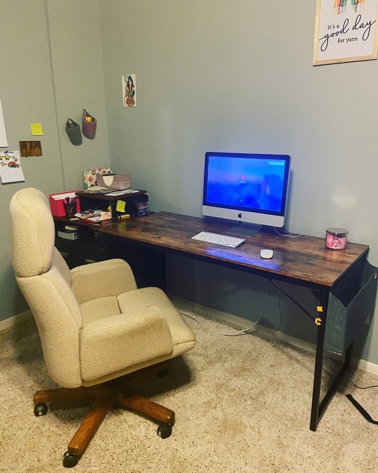 CubiCubi Electric Height Adjustable Standing Desk 48x24 Inch, Light Walnut customer photo 2