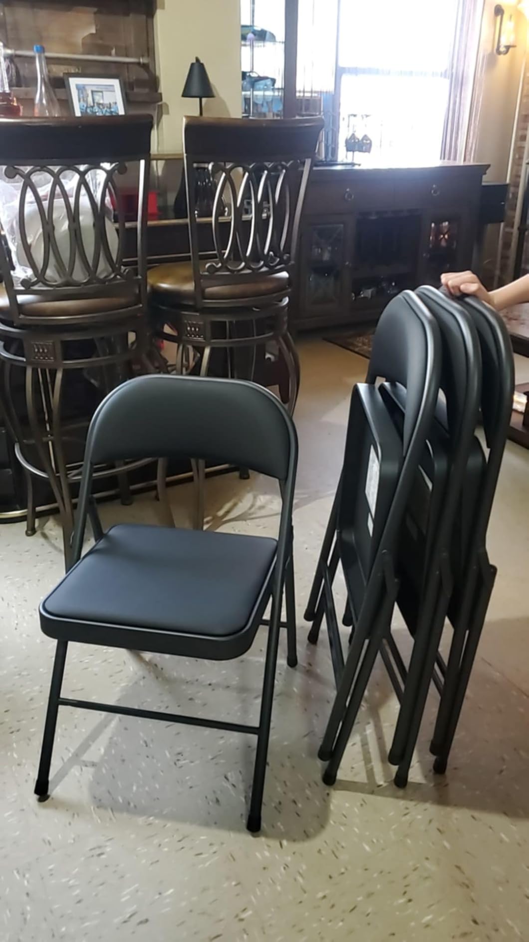 16 Pack Folding Chairs, PU Leather Folding Dining Chairs with Padded Cushion Seat & Back, Indoor Outdoor Folding Chair Set for Home Office, Parties, Events, Wedding, Extra Guest Seating customer photo 2